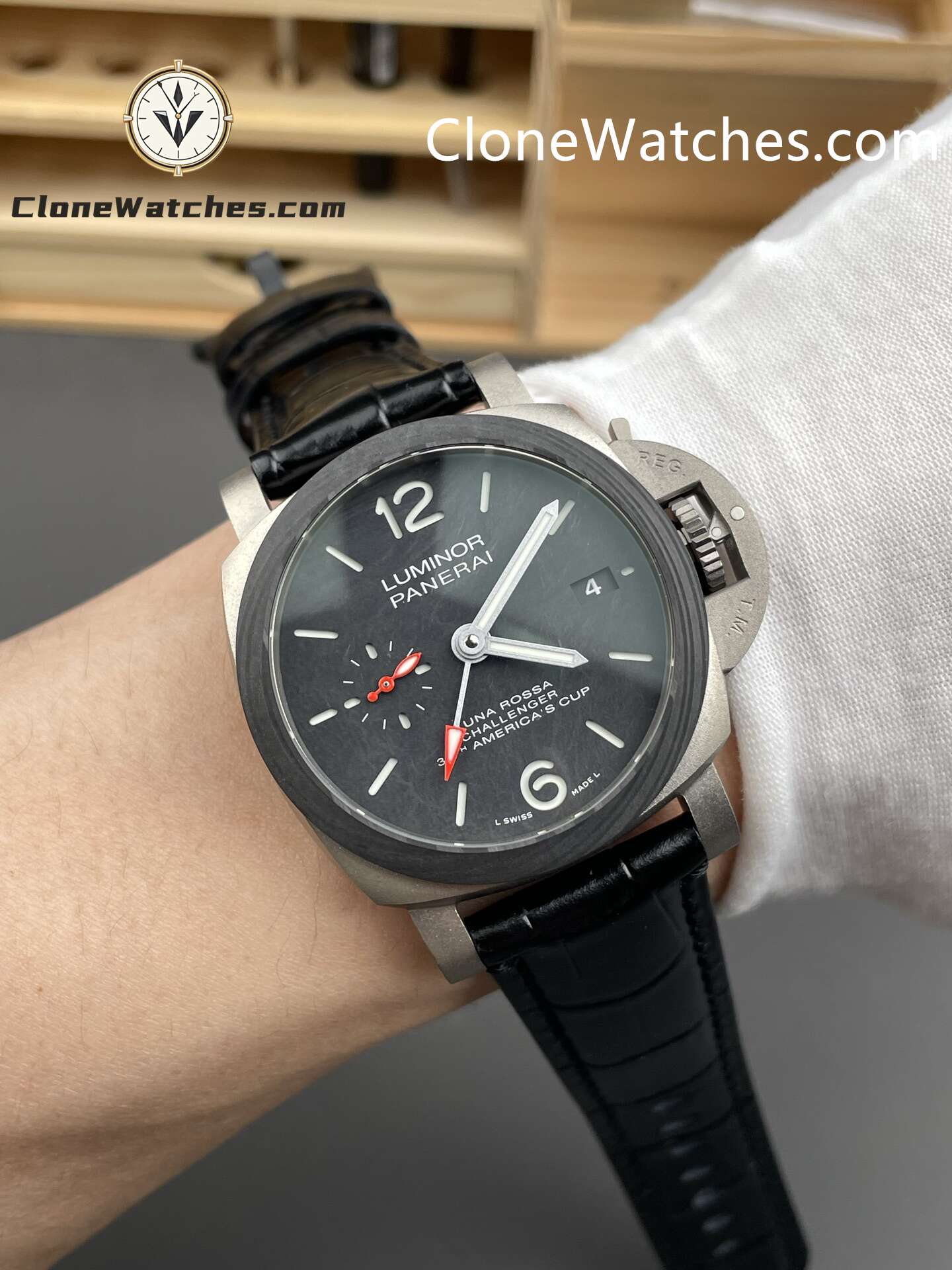 Panerai Super Clone Watches 1:1 Luminor Luna Rossa GMT PAM01096 42MM