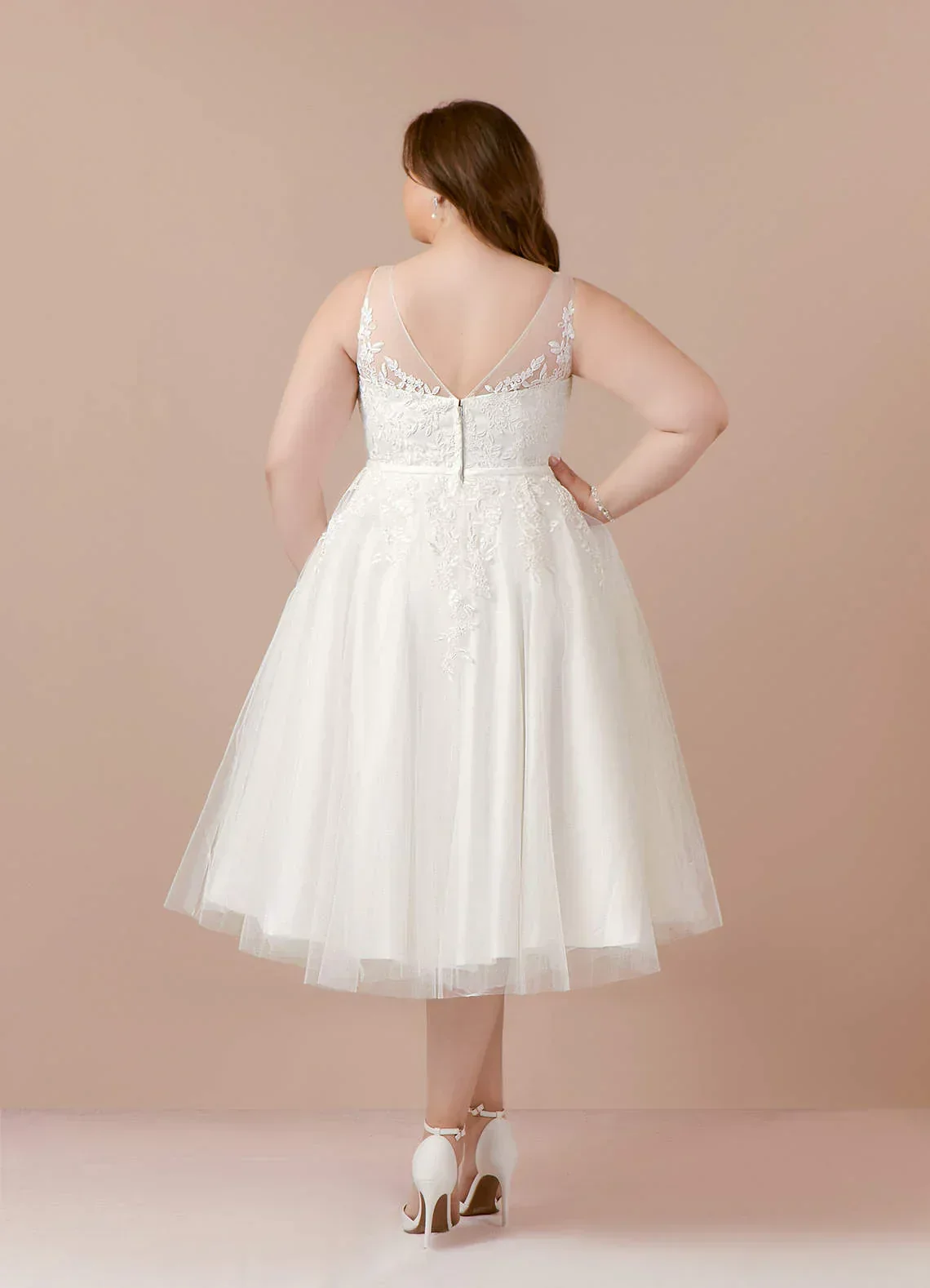 Diamond White A-Line V-Neck lace Satin Dress