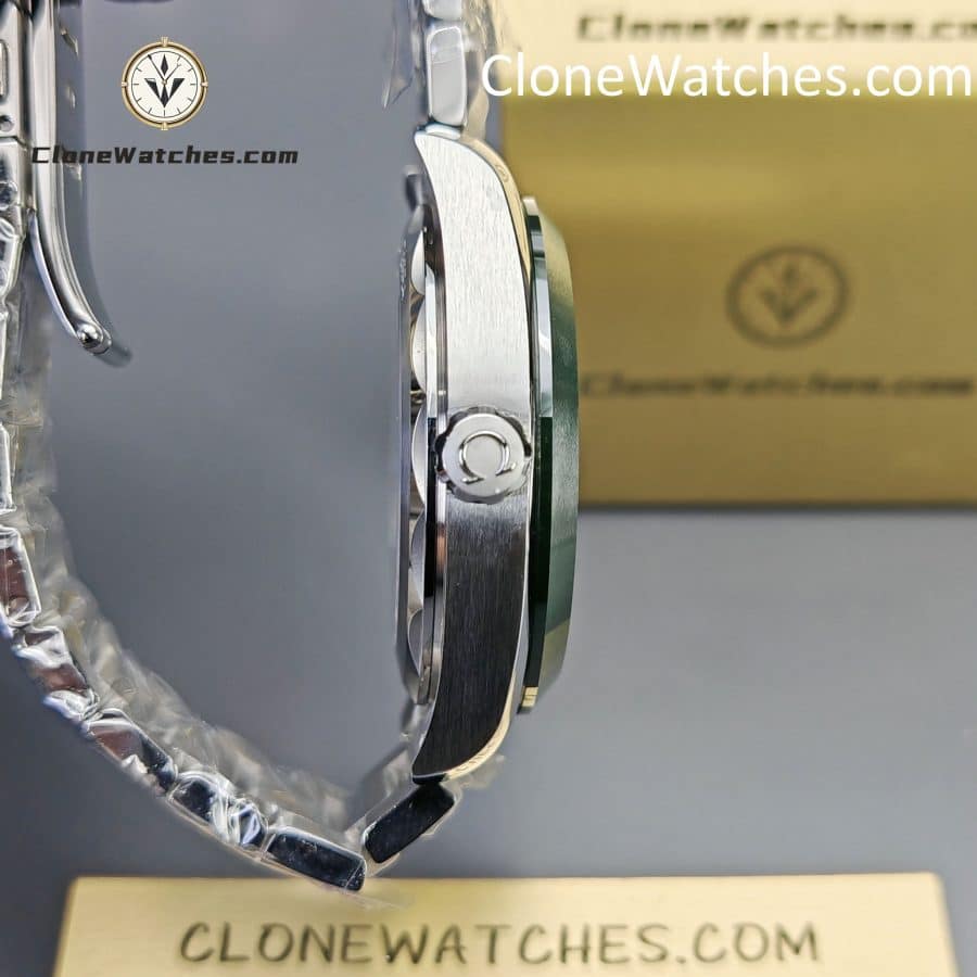 OMEGA Super Clone Watches 1:1 Seamaster Aqua Terra 150M 43MM 220.30.43.22.10.001