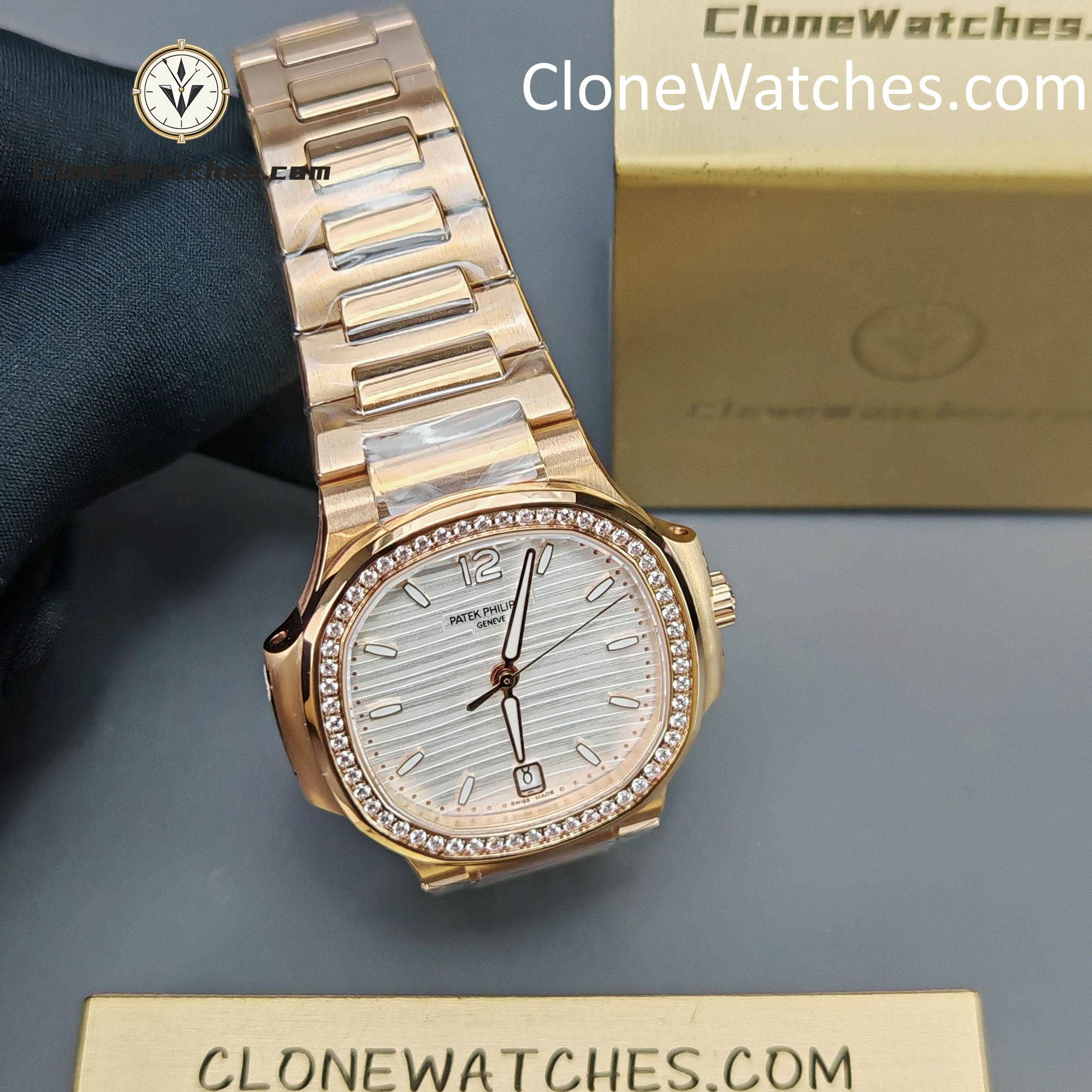 Patek Philippe Super Clone Watches 1:1 Nautilus Rose Gold White Dial 7118/1200R-001 35.2 mm