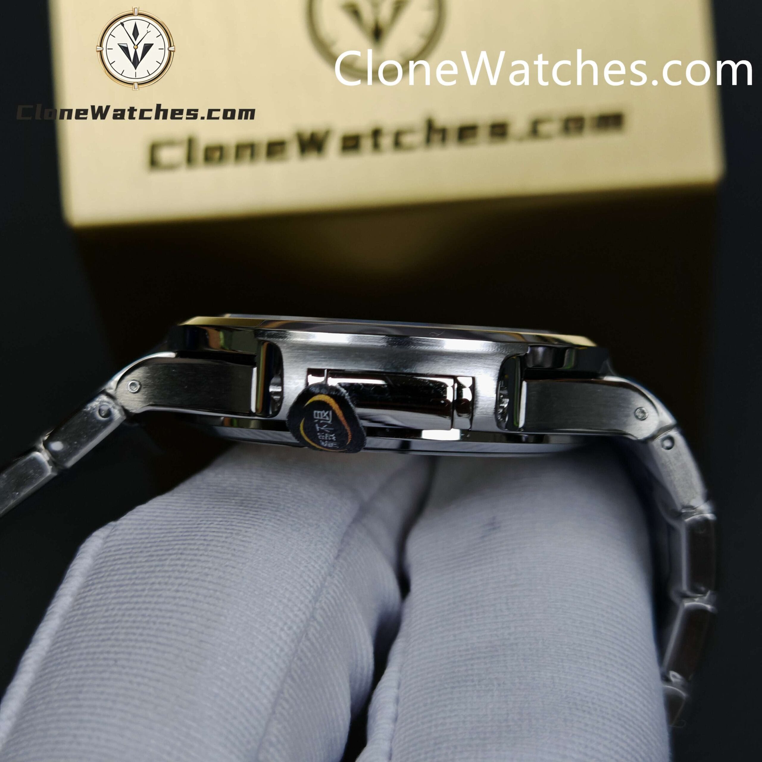 Patek Philippe Super Clone Watches 1:1 Nautilus 7118/1200A-001