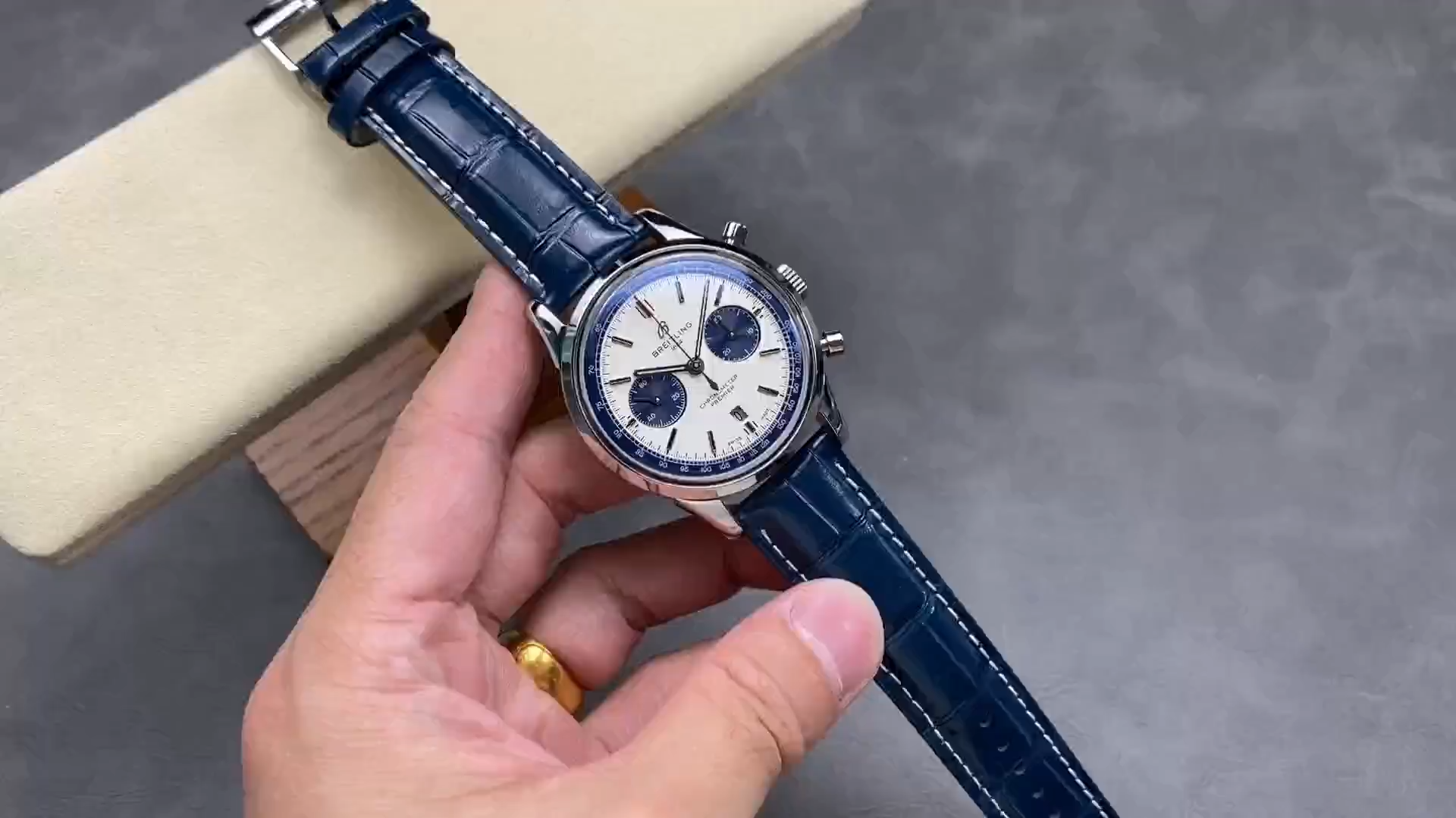 Breitling Premier B01 Chronograph 42 AB01186A1G1P1 Replica