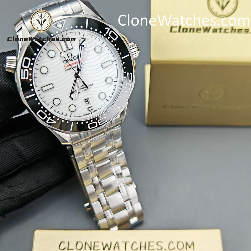OMEGA Super Clone Watches 1:1 Seamaster Diver 300M 210.30.42.20.04.001 42mm
