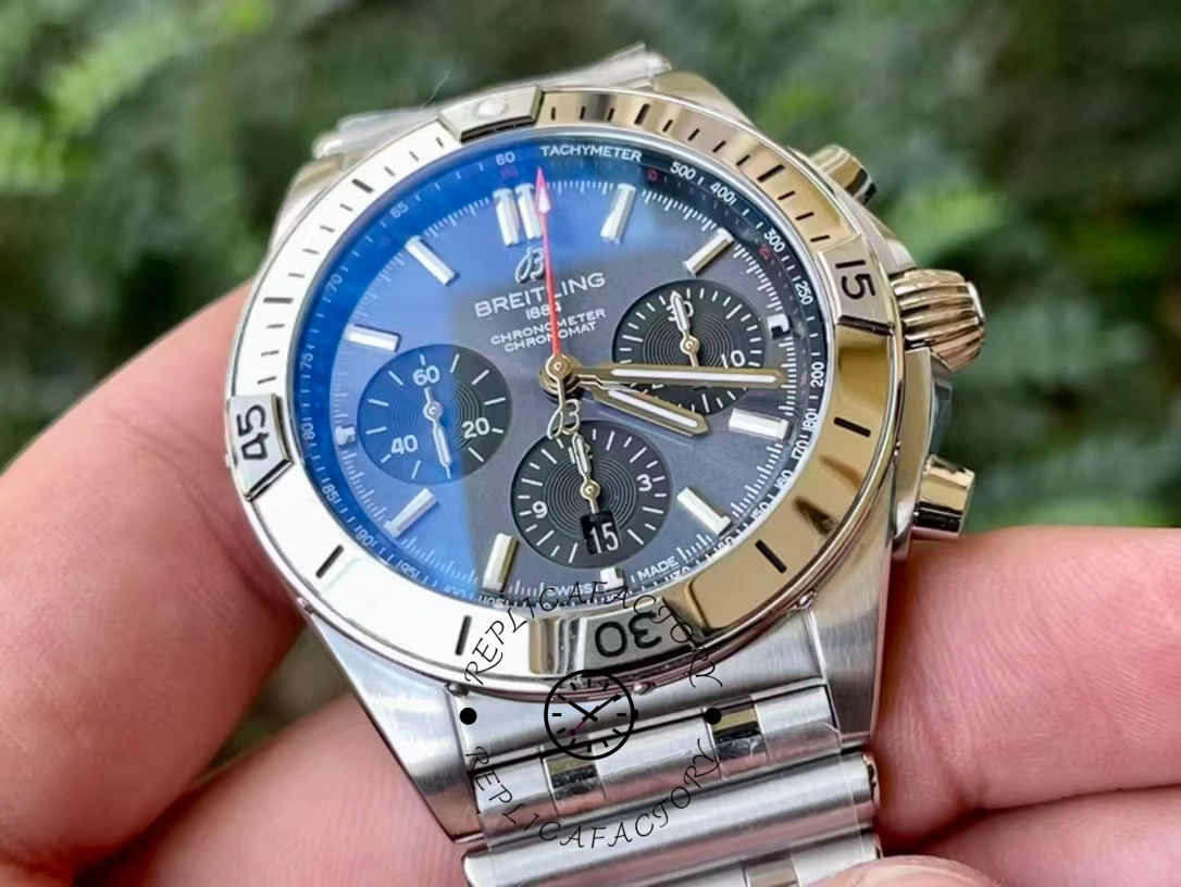 Breitling Chronomat B01 42mm AB0134101G1A1 Replica