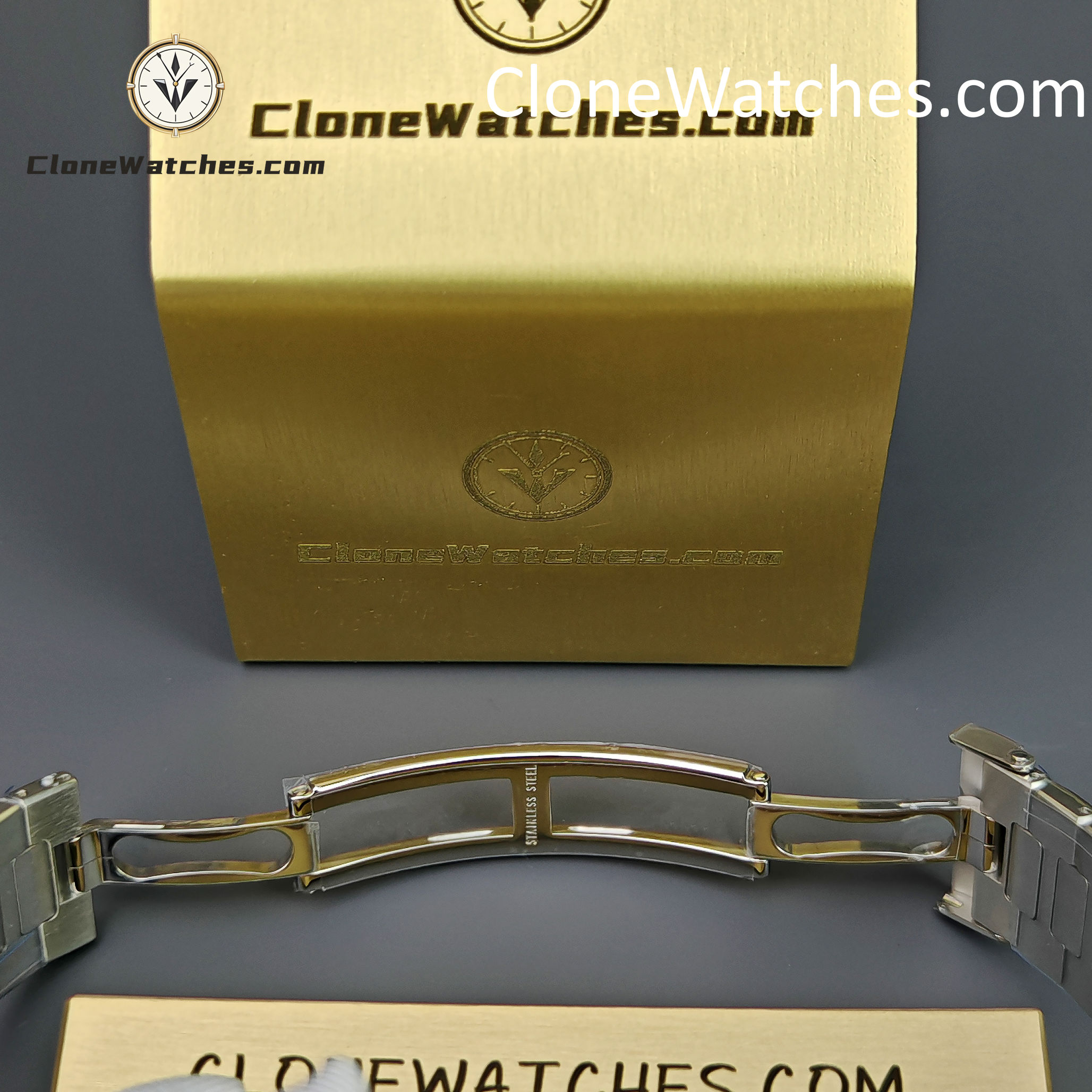 Patek Philippe Super Clone Watches 1:1 Nautilus 5711 Green Dial Diamond Bezel