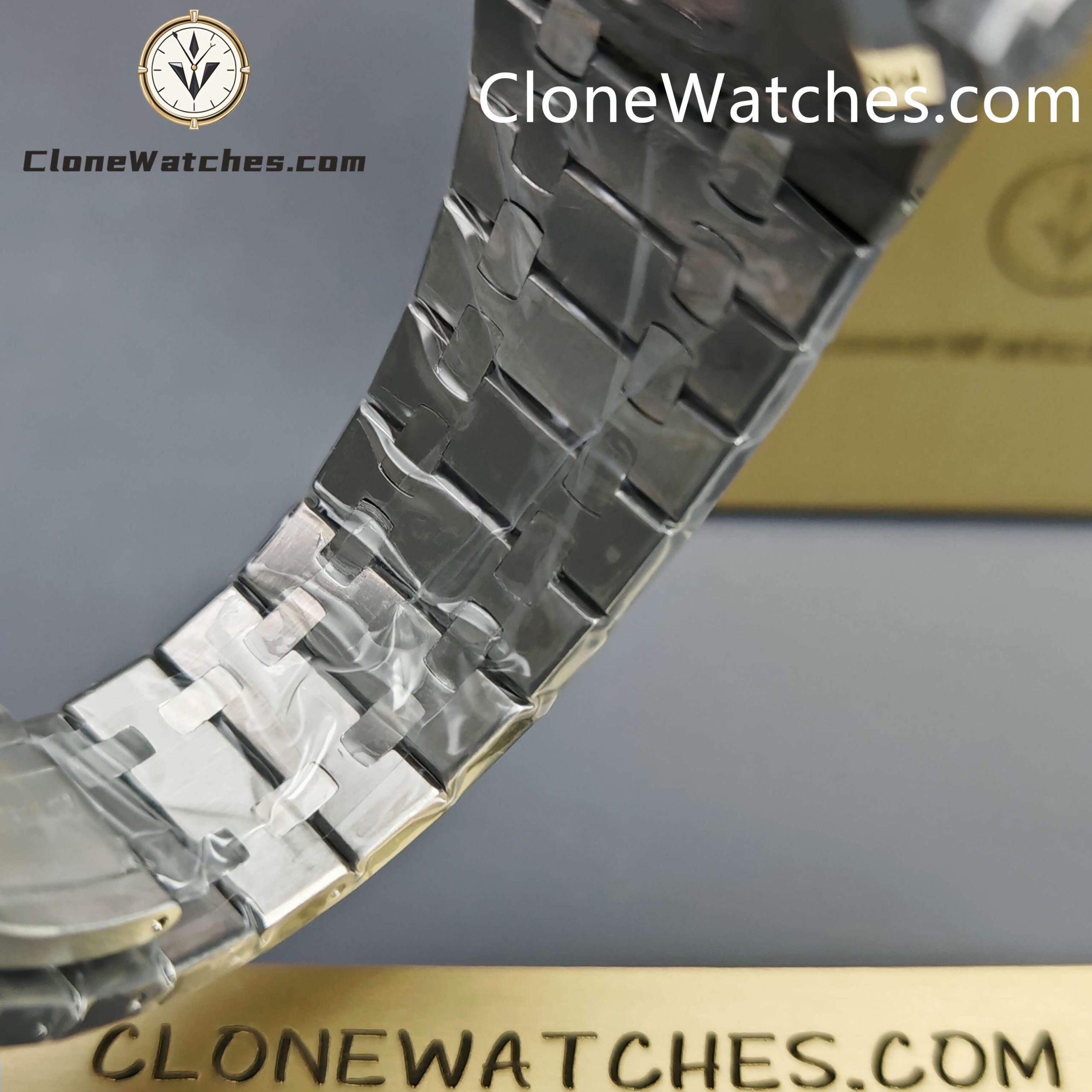 Audemars Piguet Super Clone Watches 1:1 Royal Oak Perpetual Calendar 26574ST 41MM