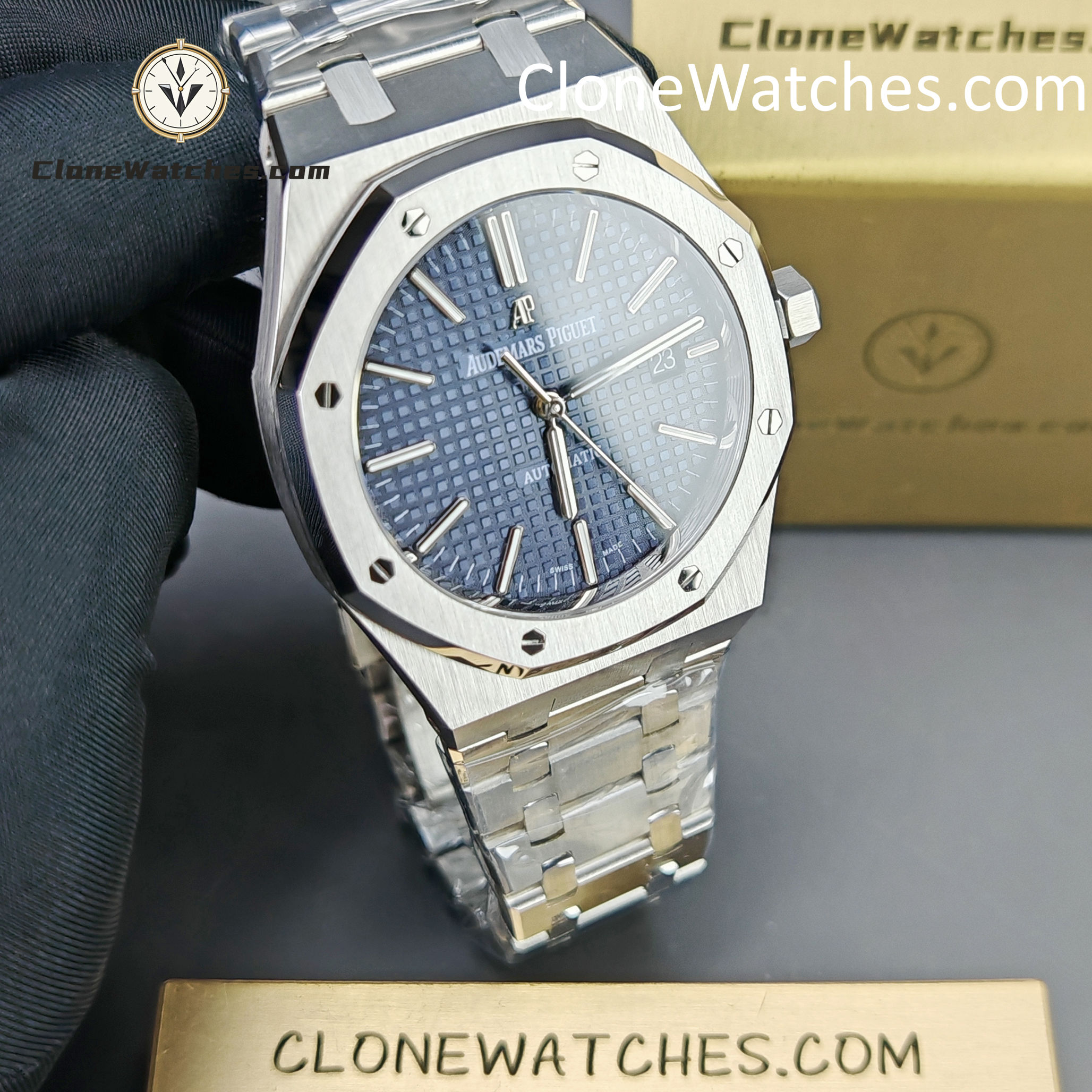 Audemars Piguet Super Clone Watches 1:1 Royal Oak 15400 Blue Dial