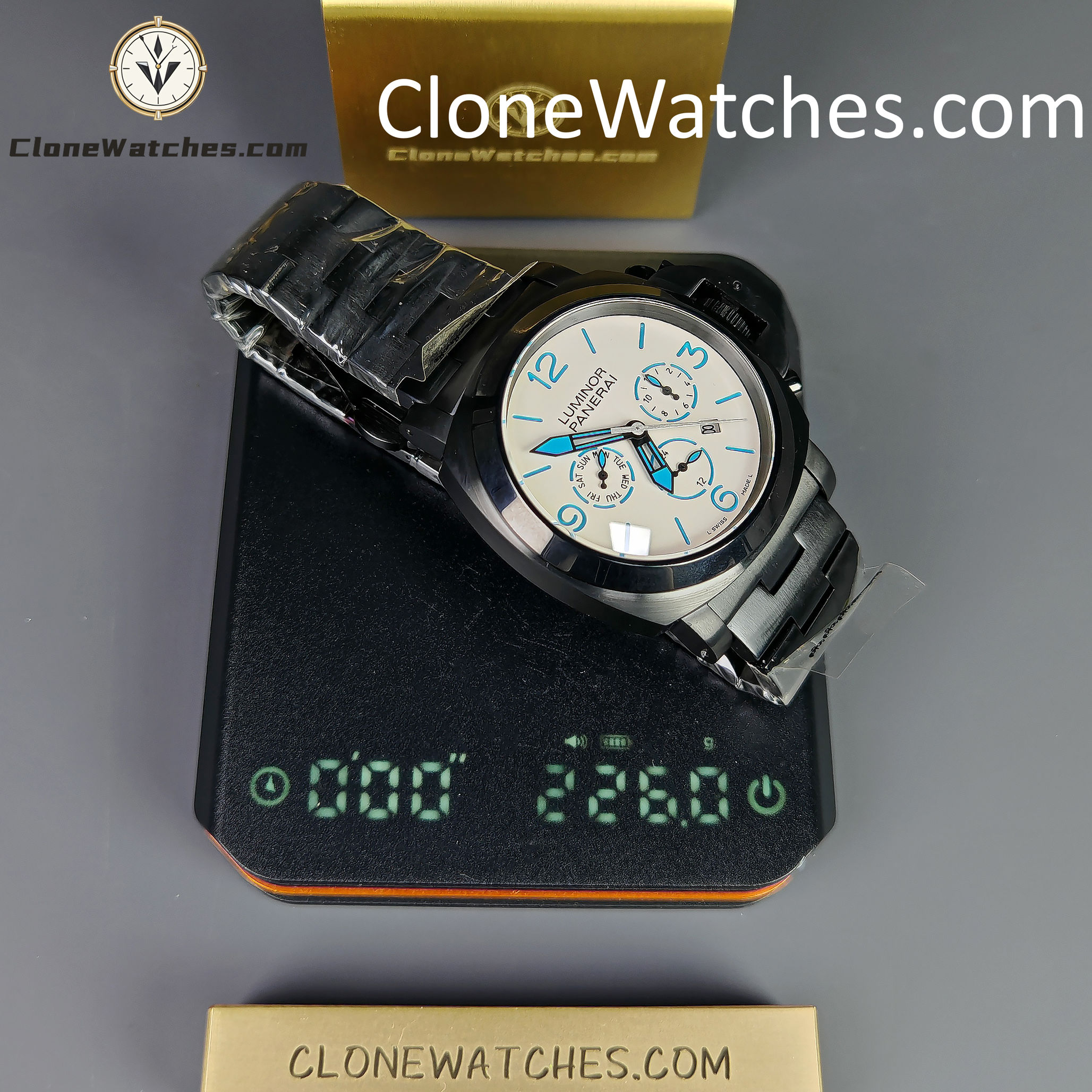 Panerai Super Clone Watches 1:1 White Dial Black Bracelet 44mm