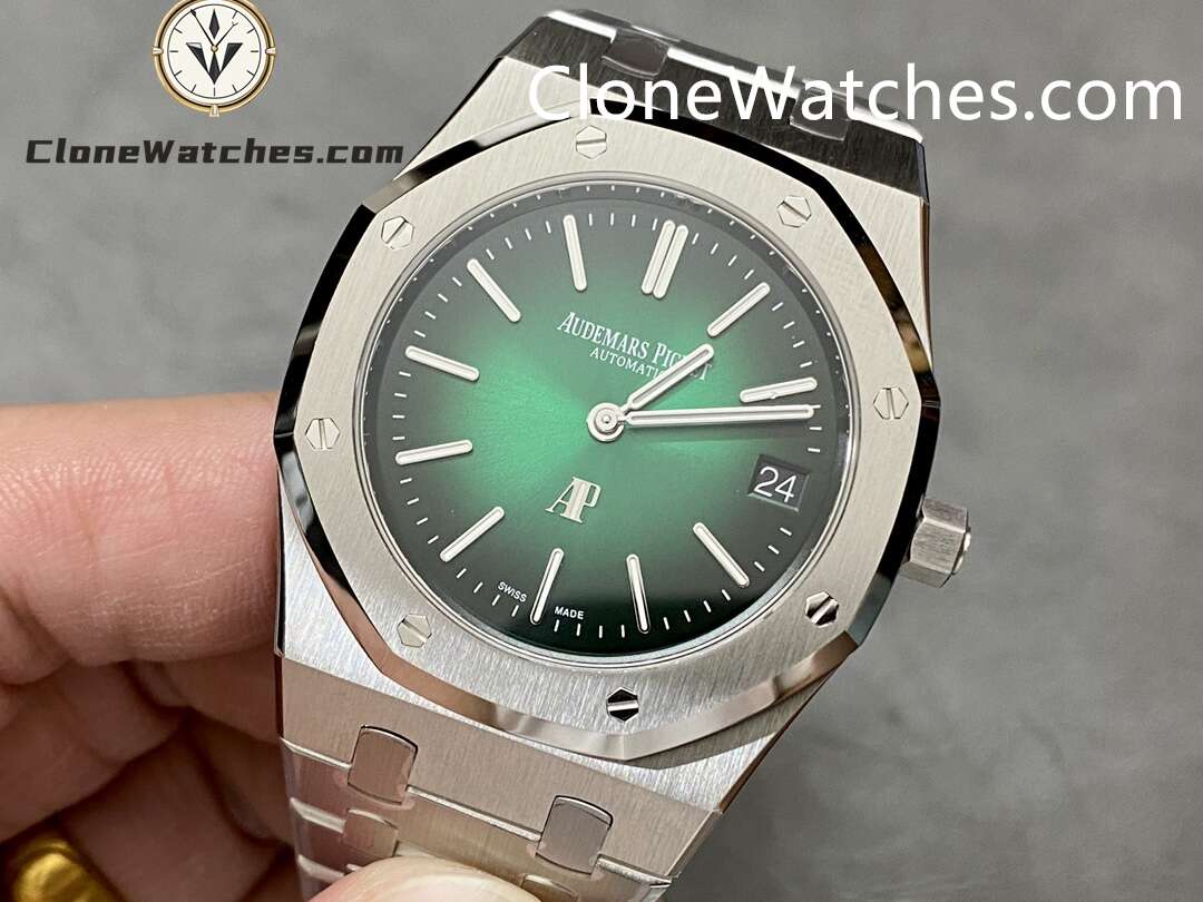 Audemars Piguet Super Clone Watches 1:1 Royal Oak”Jumbo” Extra-Thin 16202 Gradient Green Dial 39MM