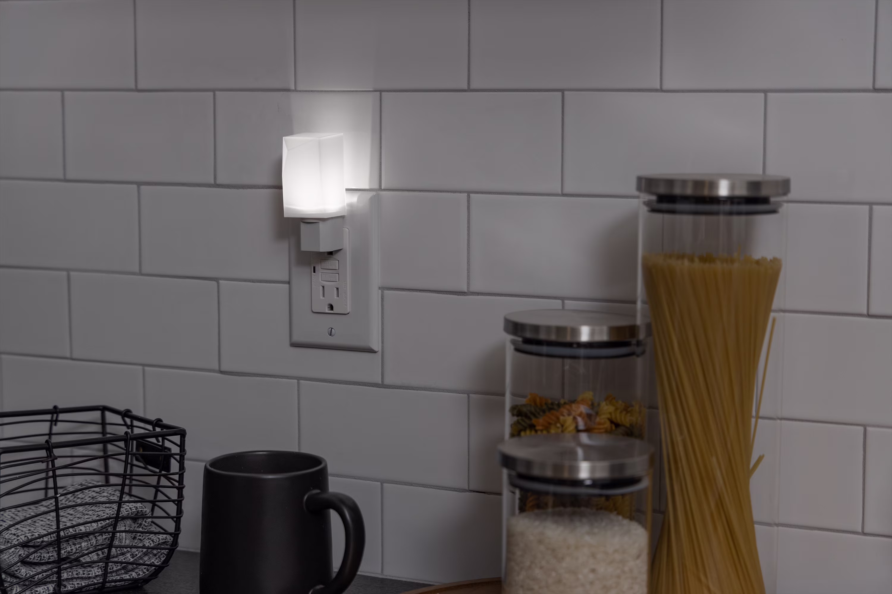 (3 pack) Great Value Plug-in LED Night Light, Light Sensing, Daylight, 6 in, 2.83 in, Adult