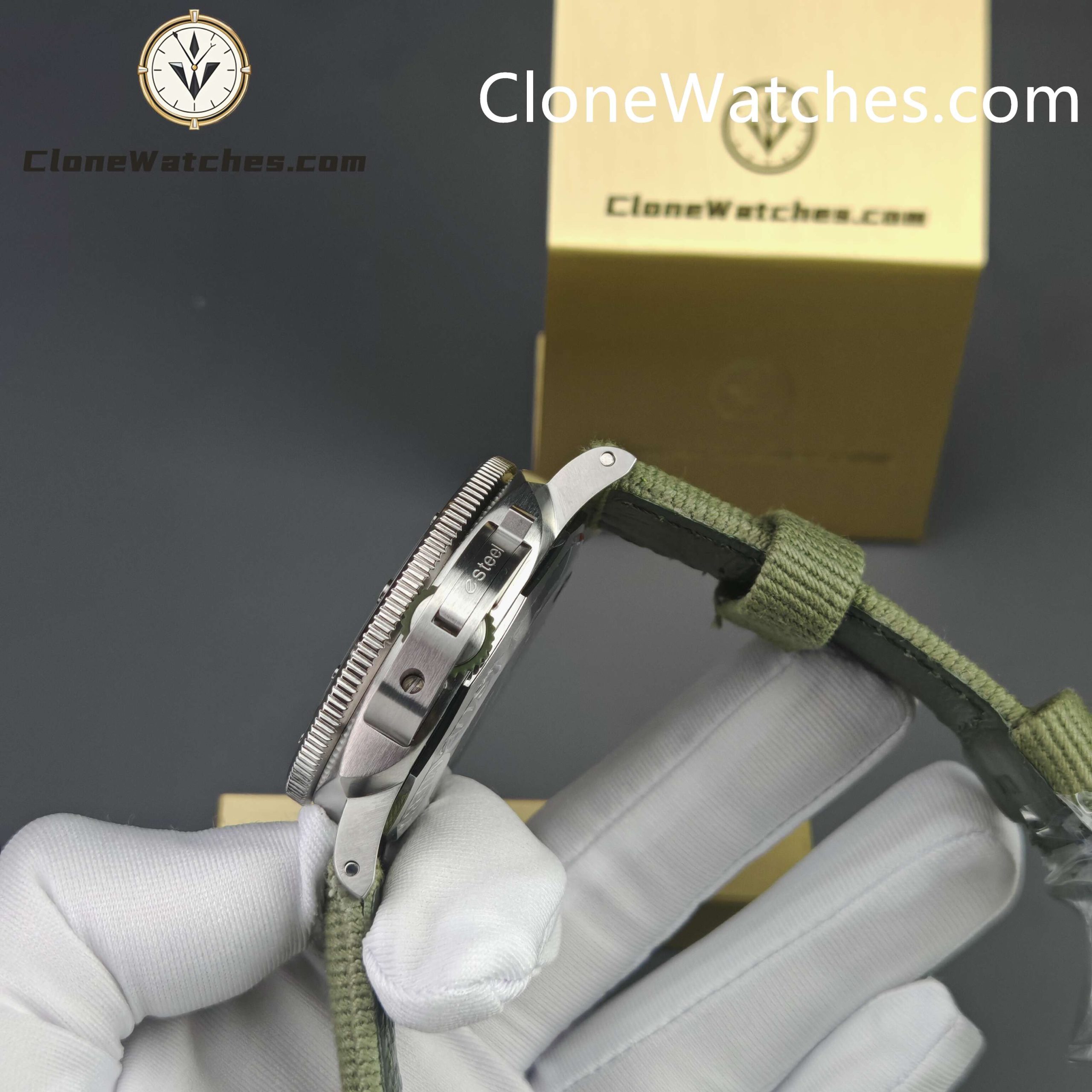 Panerai Super Clone Watches 1:1 Submersible QuarantaQuattro Verde Smeraldo PAM01287 New version