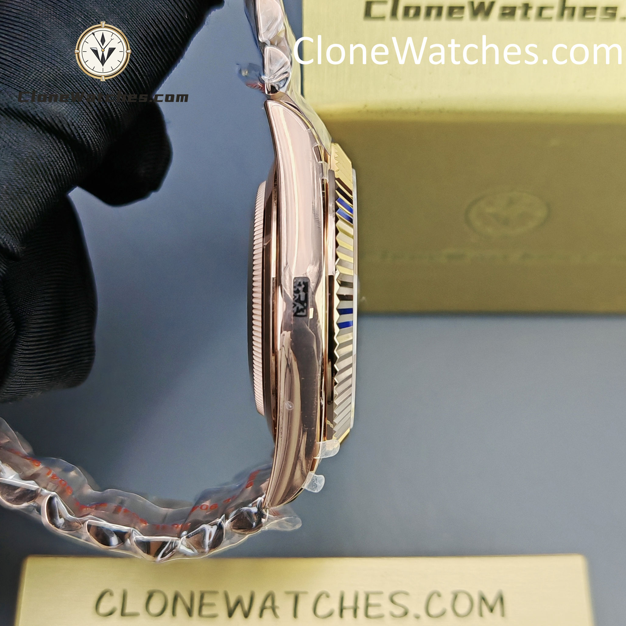 Rolex Super Clone Watches 1:1 Day Date 18K Rose Gold Olive Green Dial 40mm m228235-0025 3255 Movement
