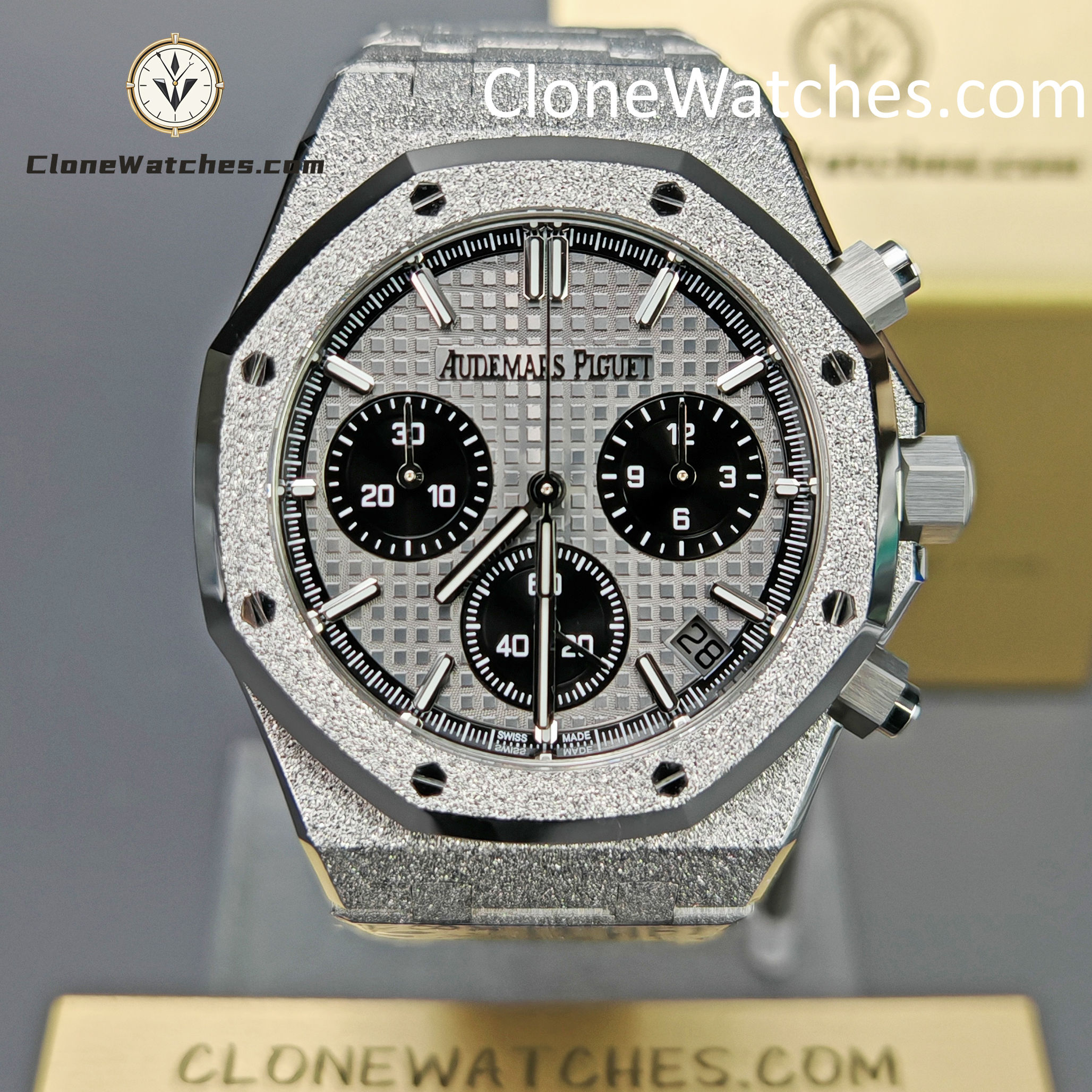 Audemars Piguet Super Clone Watches 1:1 Royal Oak Grey & Black Dial 26240BC Selfwinding Chronograph