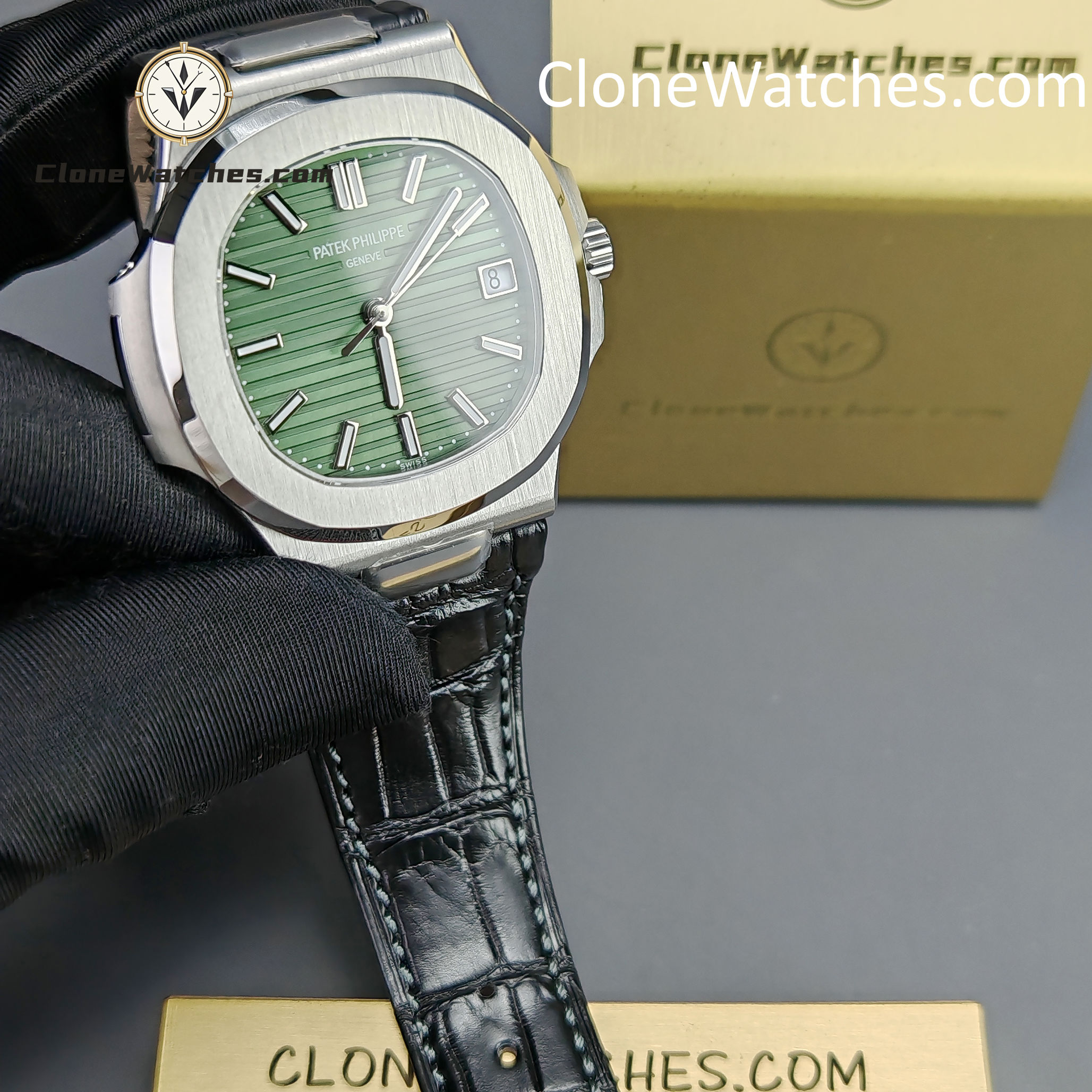 Patek Philippe Super Clone Watches 1:1 Nautilus 5711 Green Dial Black Leather Strap