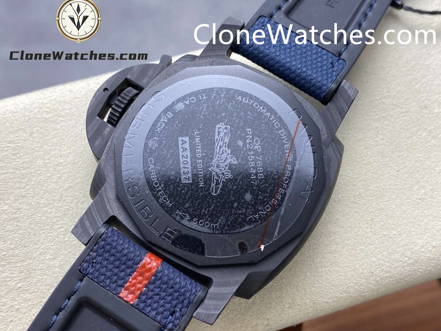 Panerai Super Clone Watches 1:1 Submersible Luna Rossa CarbotechTM PAM01563 Blue Dial