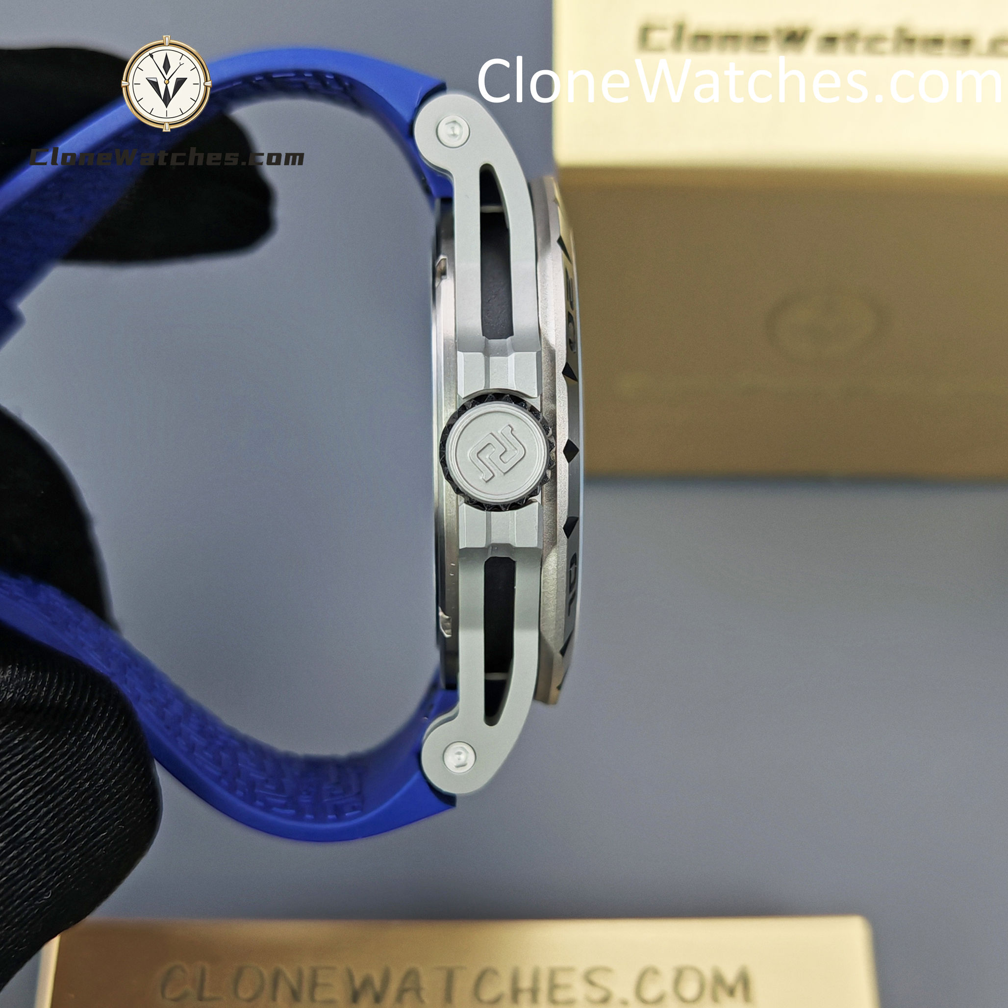 Roger Dubuis Super Clone Watches 1:1 Excalibur Skeleton Tourbillon RDDBEX0479 45MM Blue Strap