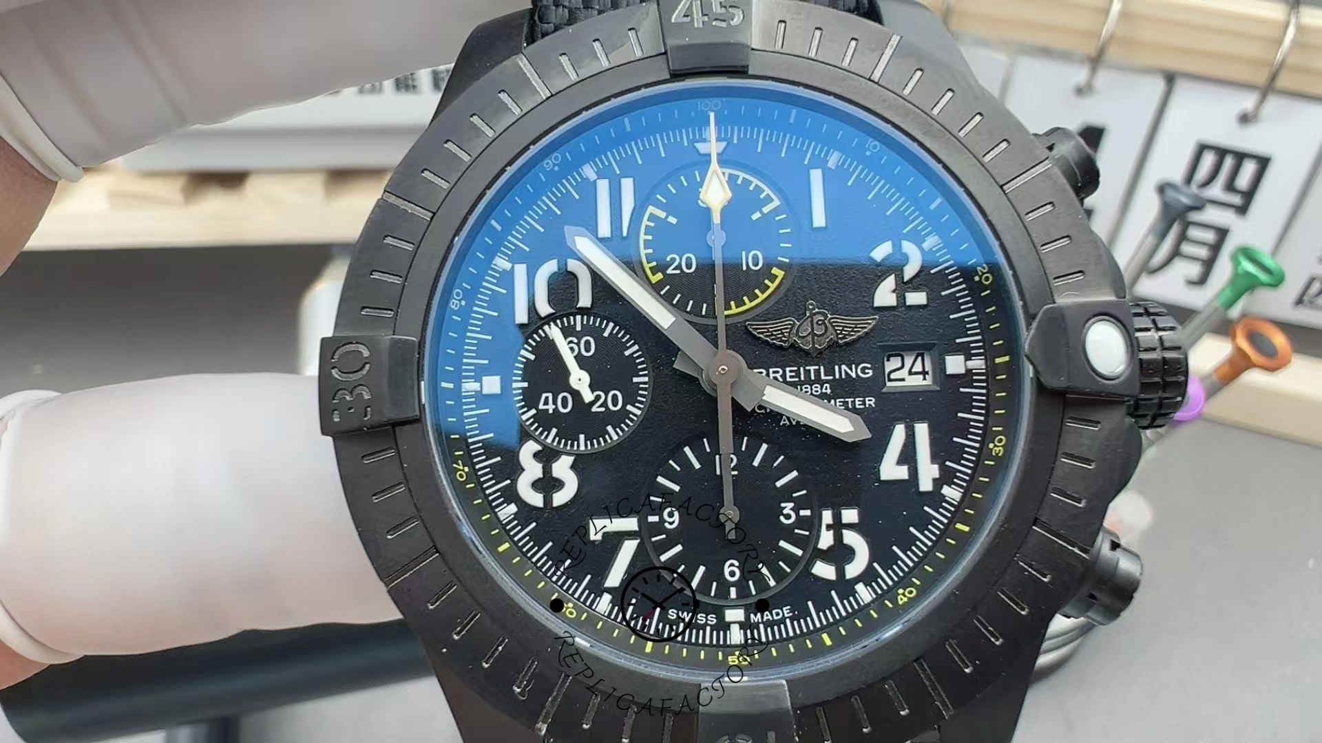 Breitling Avenger Auto Chrono V13317101B1X1 45mm Replica