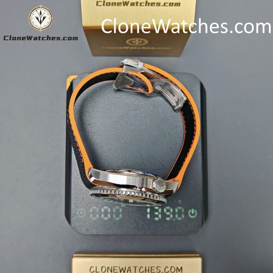 OMEGA Super Clone Watches 1:1 Seamaster Planet Ocean 600m 215.32.44.21.01.001 43.5MM