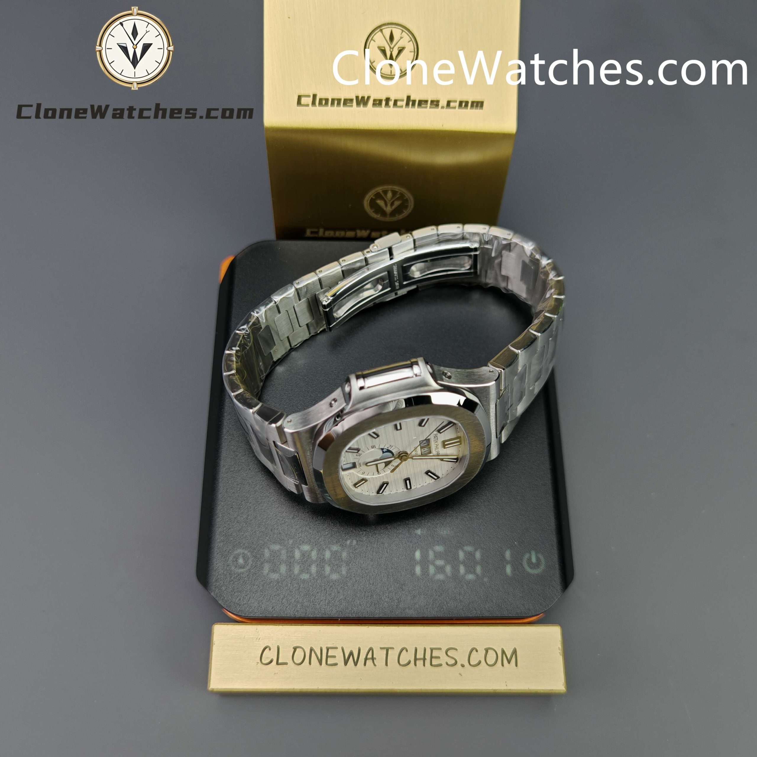 Patek Philippe Super Clone Watches 1:1 Nautilus 5726 Annual Calendar White Dial