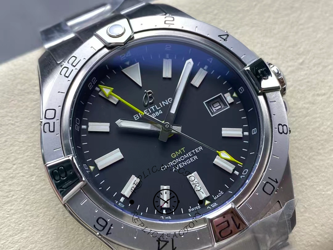 Breitling Avenger GMT 44MM Yellow Pointer A32320101B1A1 Replica