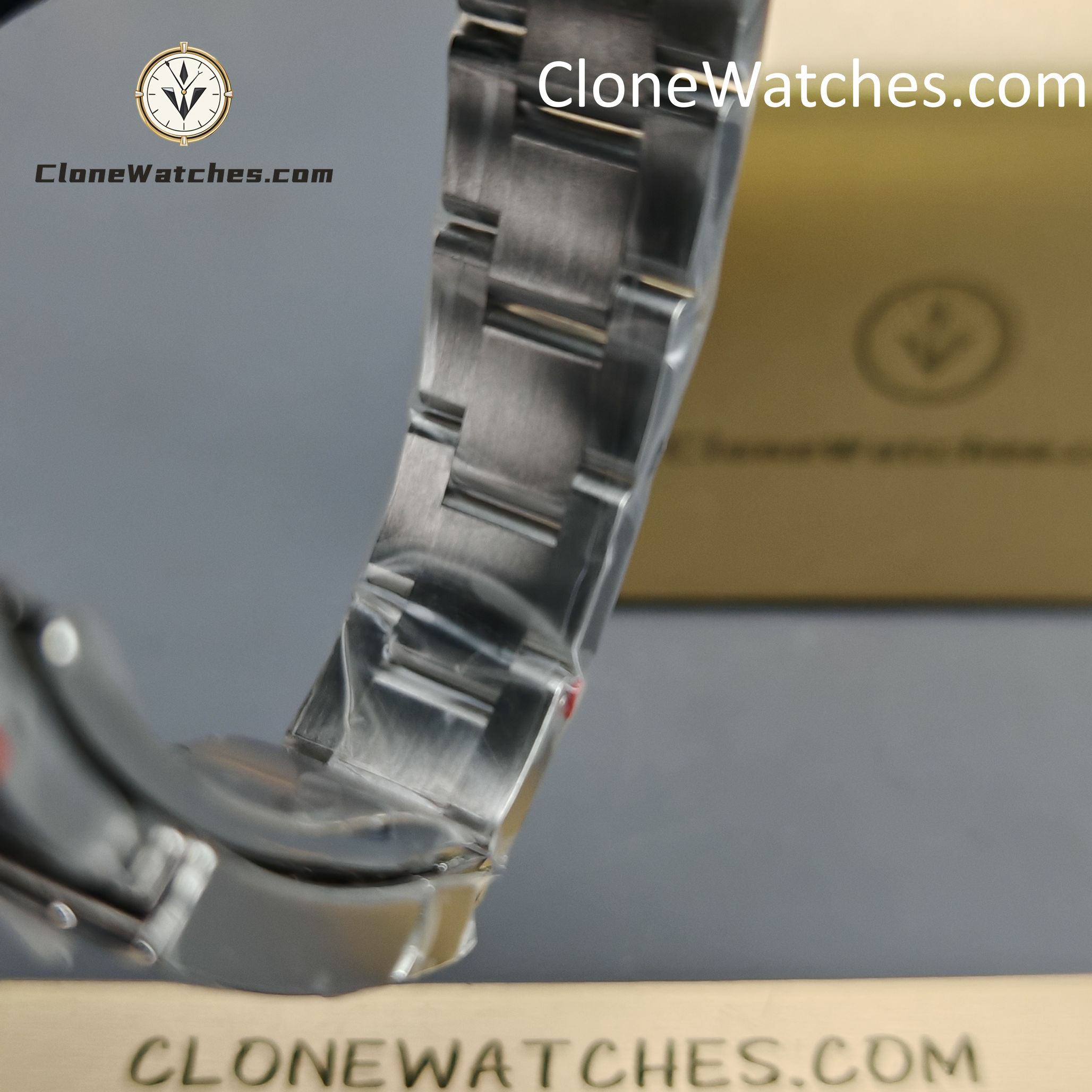 Rolex Super Clone Watches 1:1 Oyster Perpetual Yellow Dial m277200-0013 31mm 2232 Movement