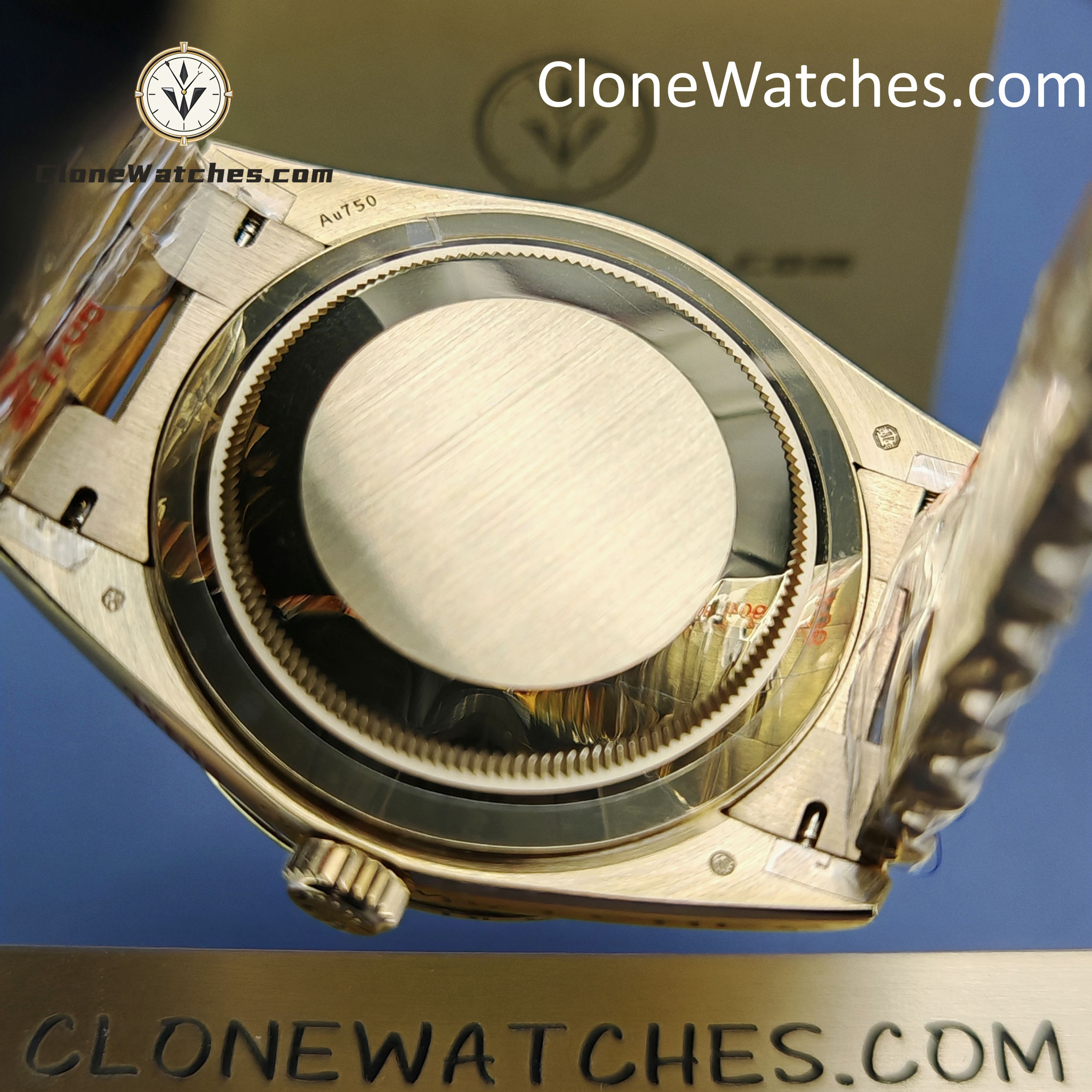 Rolex Super Clone Watches 1:1 Day Date 18K Gold Gradient Green Roman Dial 36mm m128238-0118 3255 Movement