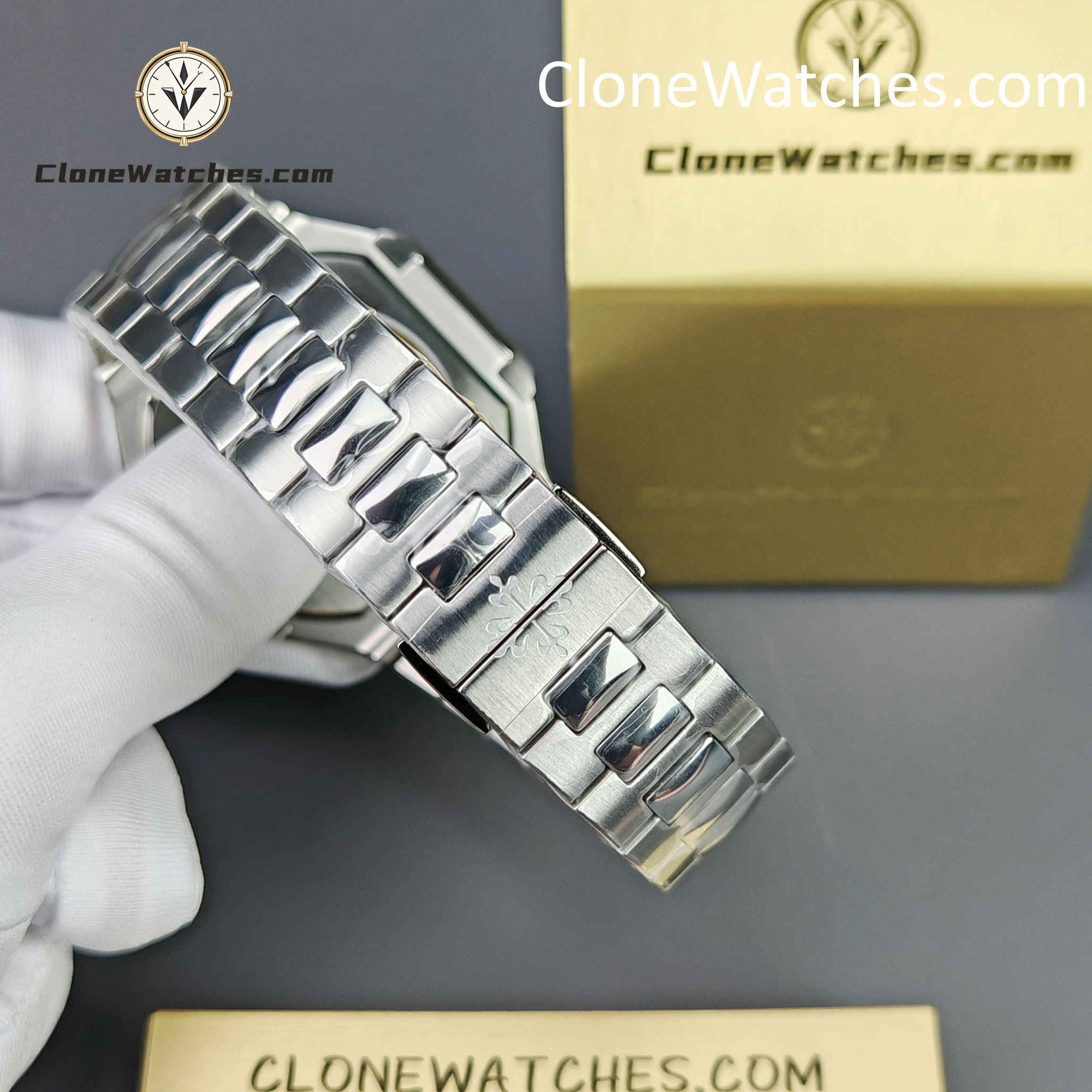 Patek Philippe Super Clone Watches 1:1 Cubitus 5821/1A-001 Green Dial