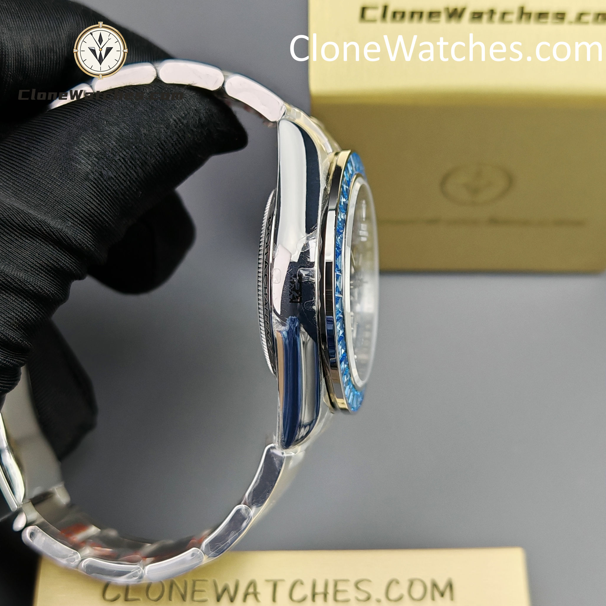 Rolex Super Clone Watches 1:1 Daytona Arolla Blue Crystal Skeleton Dial Diamonds Bezel 4130 Movement