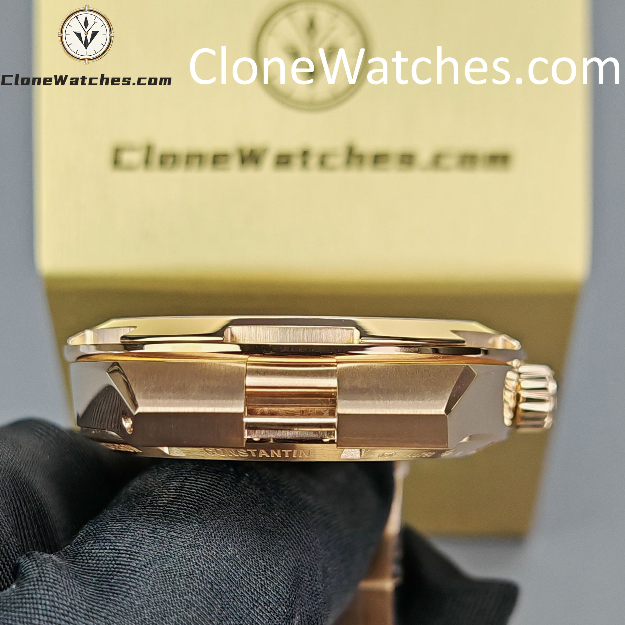 Vacheron Constantin Super Clone Watches 1:1 Overseas Rose Gold 4500V/210R-B705 Blue Dial