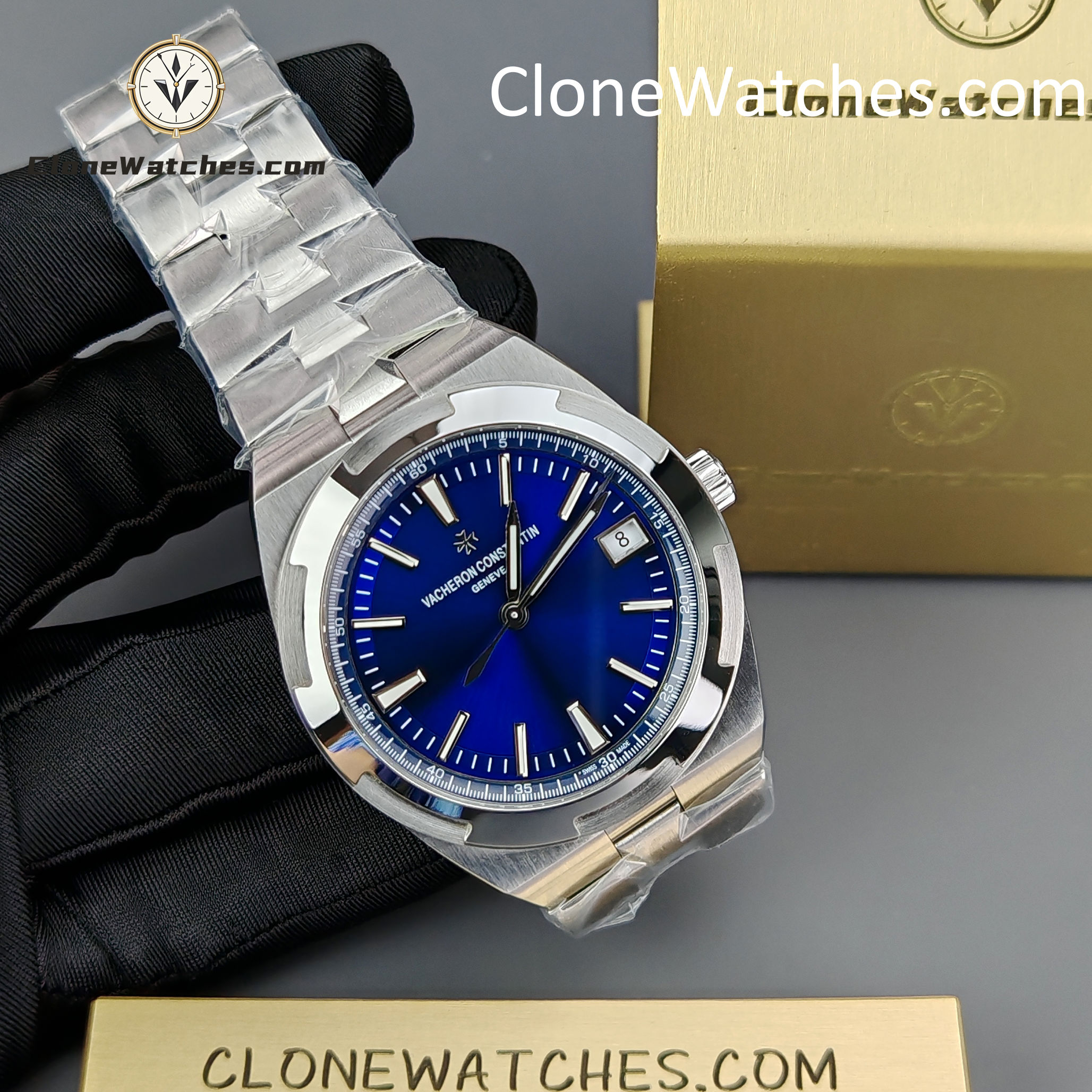 Vacheron Constantin Super Clone Watches 1:1 Overseas 4500V/210A-B128 Blue Dial