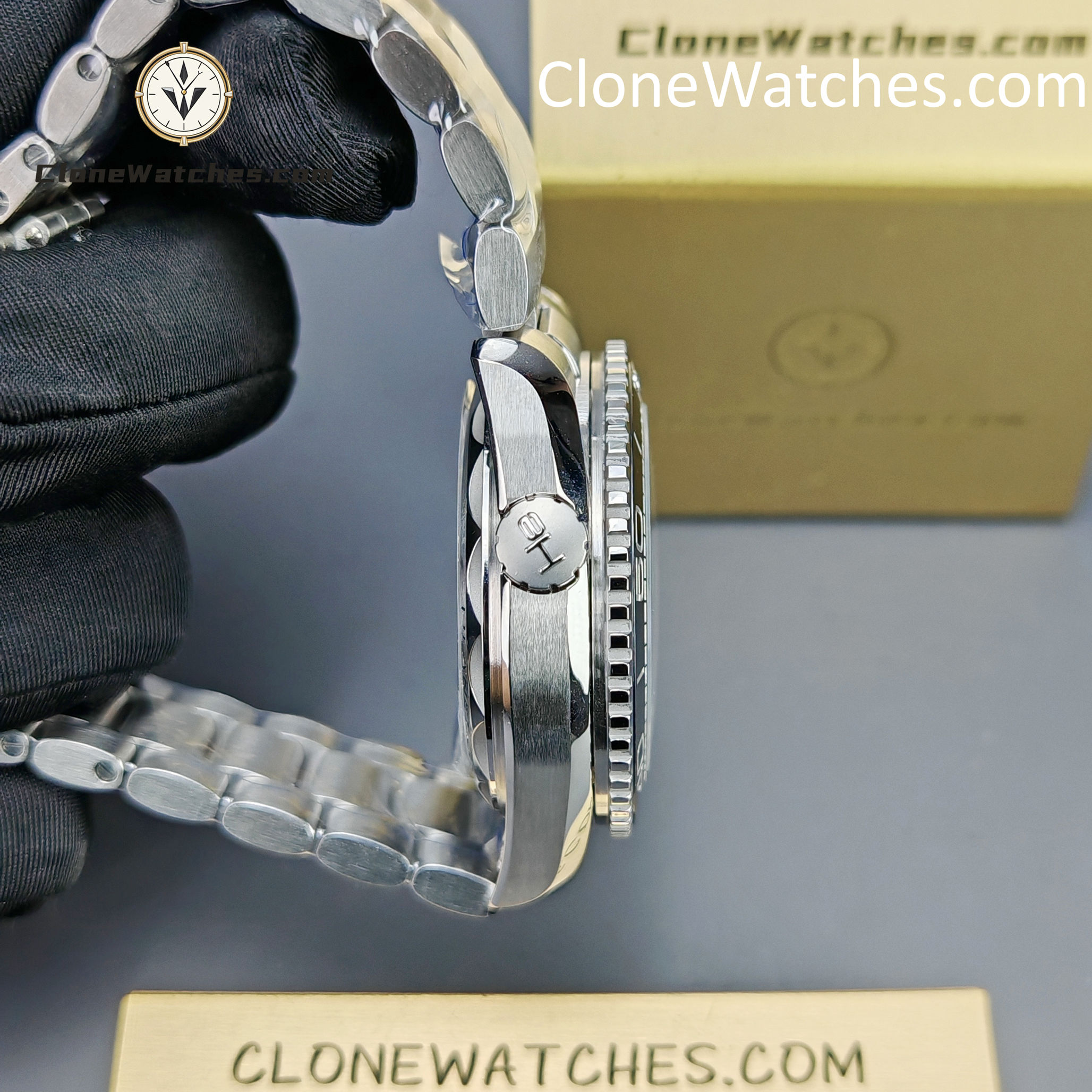OMEGA Super Clone Watches 1:1 Seamaster Ocean Planet 600M 215.30.44.21.01.002 43.5 mm