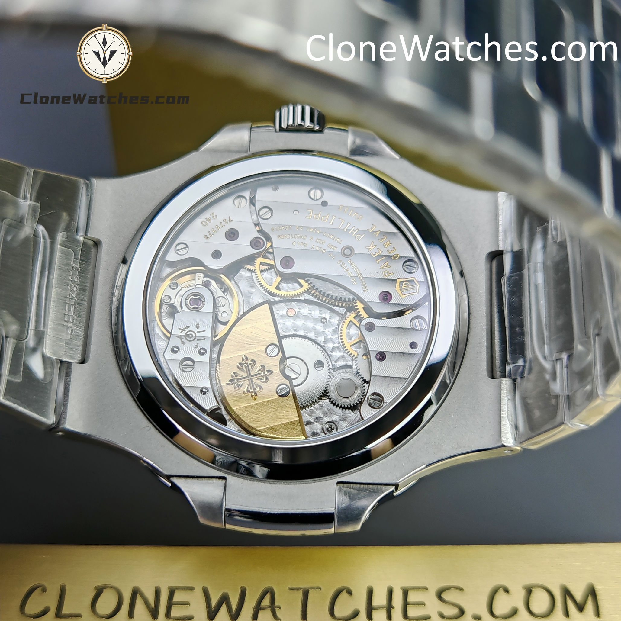 Patek Philippe Super Clone Watches 1:1 Nautilus Moon Phase 5712 Tiffany & Co Blue Dial New Clasp