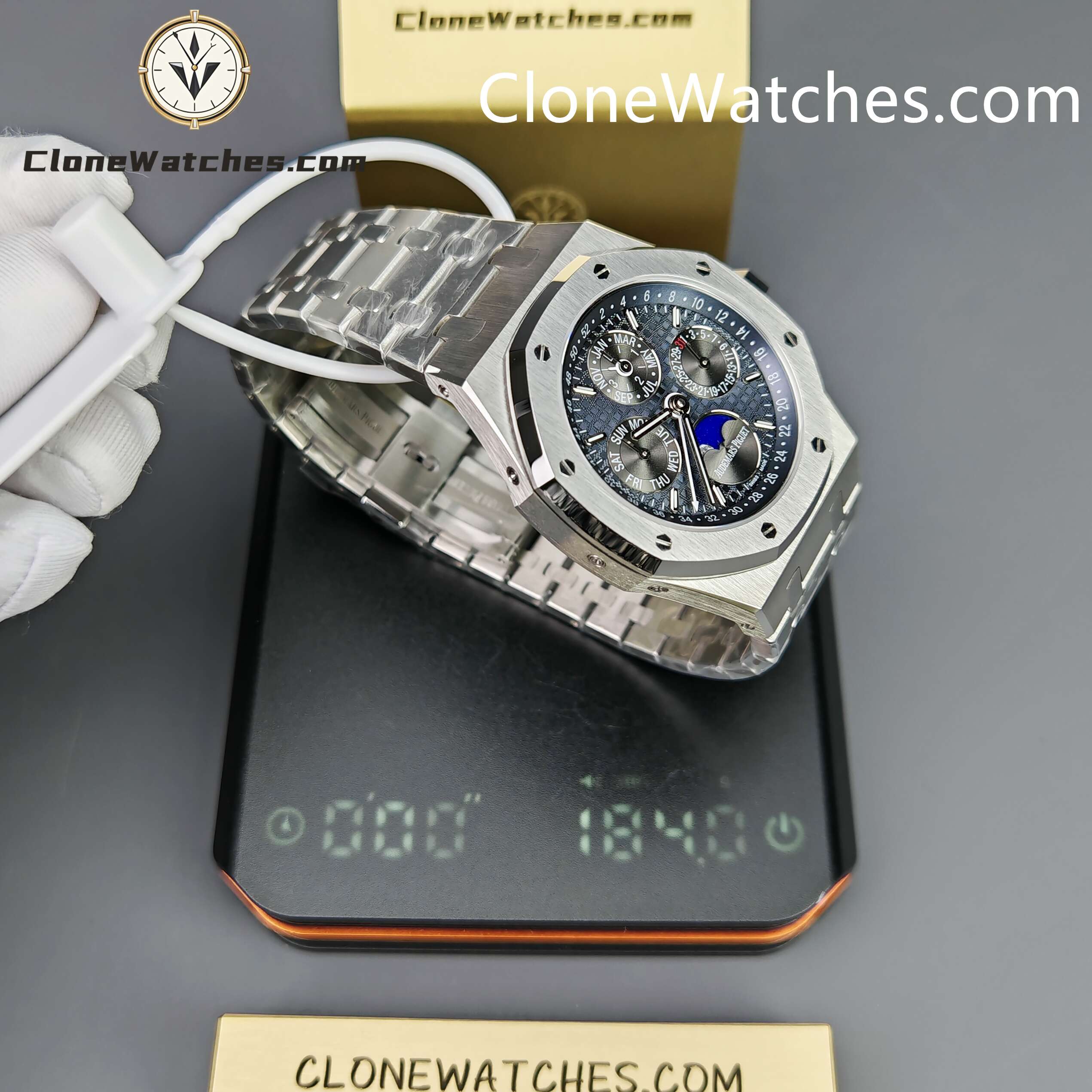 Audemars Piguet Super Clone Watches 1:1 Royal Oak Perpetual Calendar 26574ST 41MM