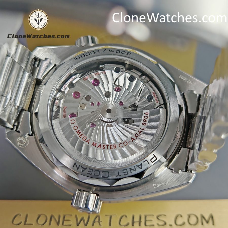 OMEGA Super Clone Watches 1:1 Seamaster Planet Ocean 600m 215.30.44.22.01.001 43.5MM