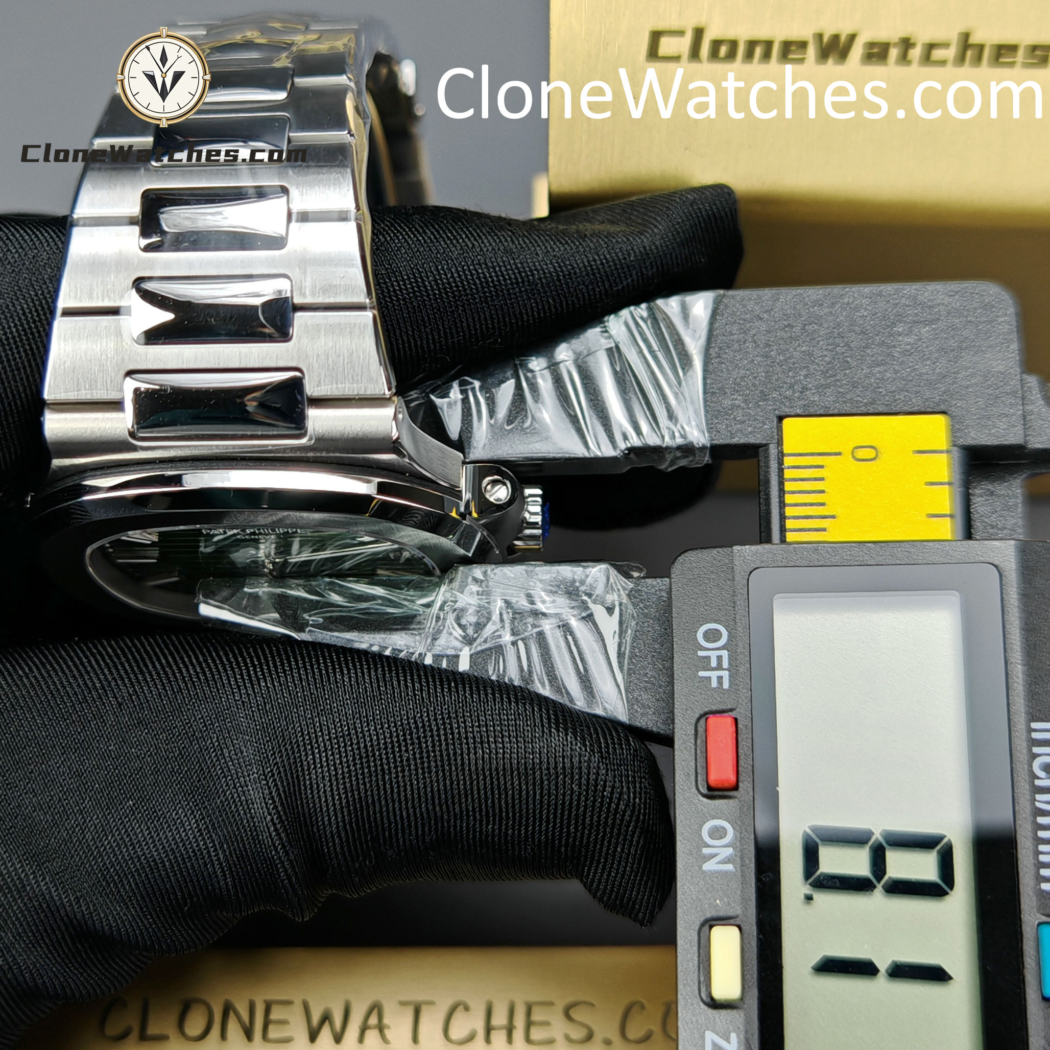Patek Philippe Super Clone Watches 1:1 Nautilus 5711 Green Dial