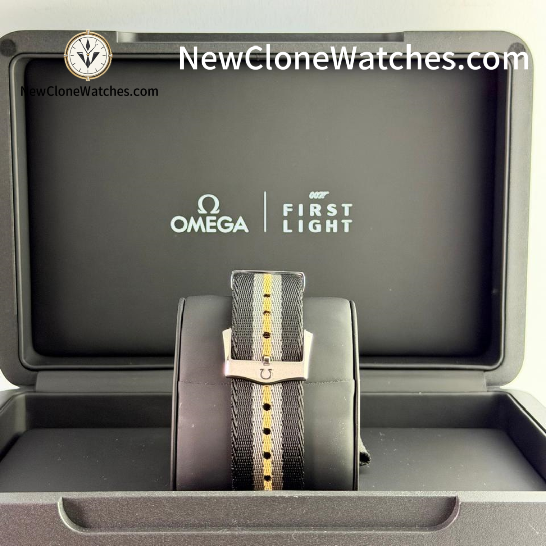 Omega Seamaster Diver 300 M 44 mm - 210.32.44.51.01.002 - First Light 007 Special Edition