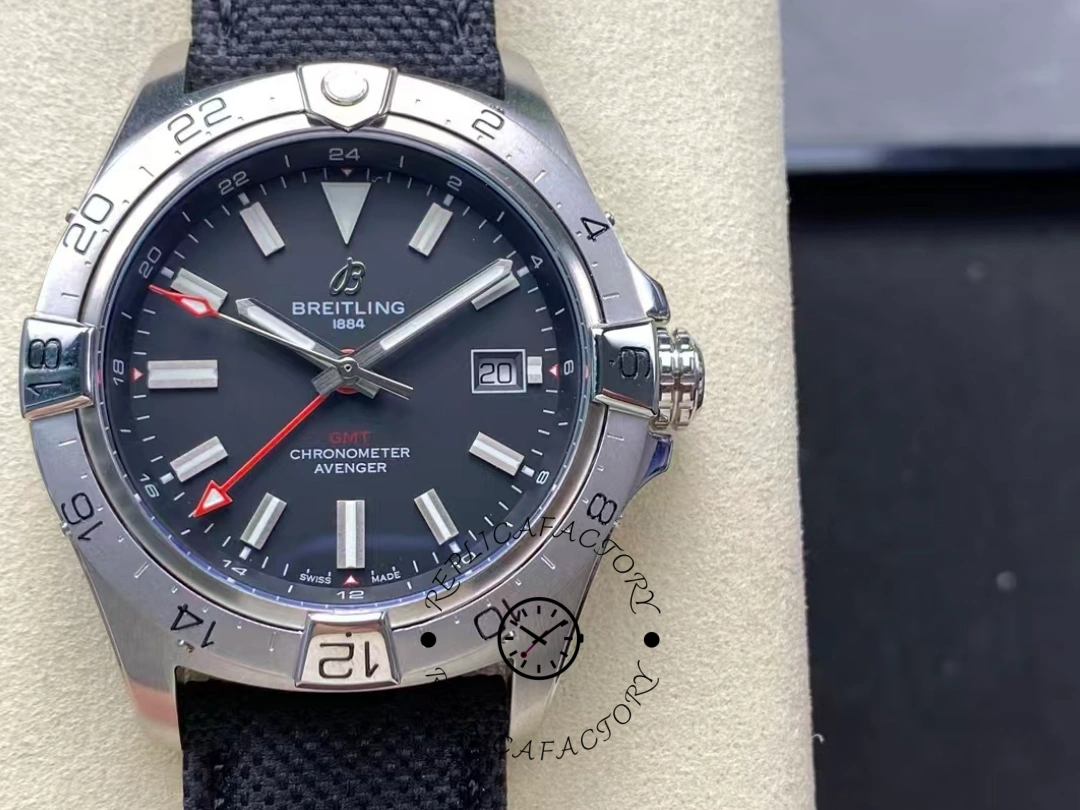 Breitling Avenger GMT 44MM Red Pointer A32320101B1X1 Replica