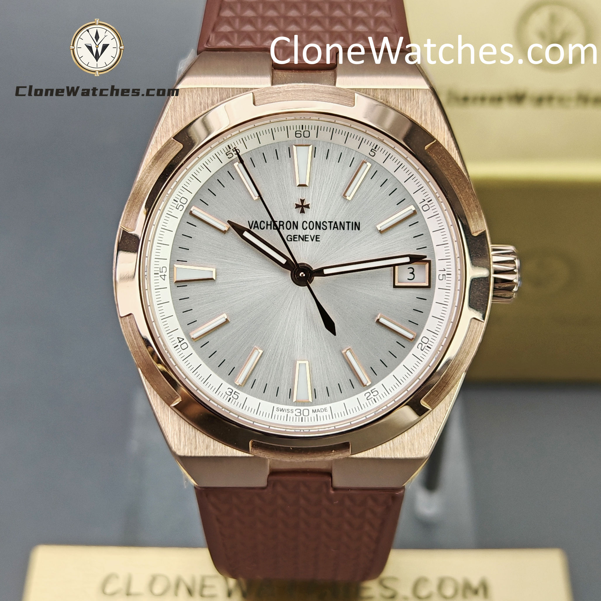 Vacheron Constantin Super Clone Watches 1:1 Overseas Rose Gold 4500V/000R-B127 White Dial