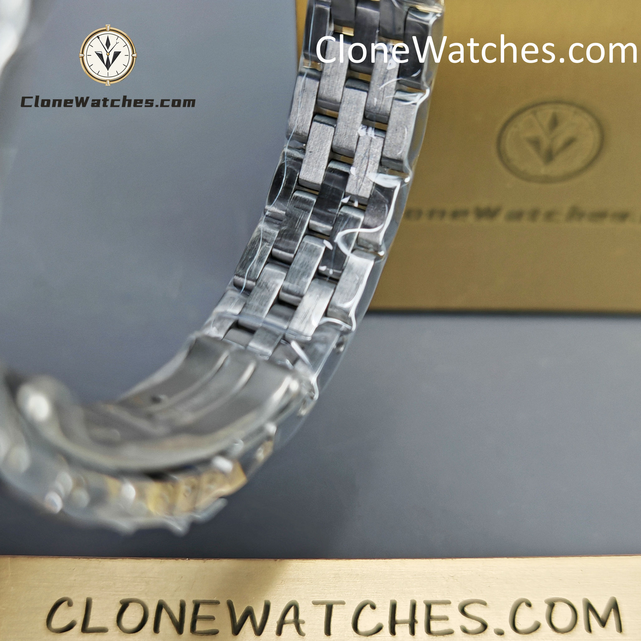 Cartier Super Clone Watches 1:1 PANTHÈRE DE CARTIER White Dial 22mm*30mm WSPN0006
