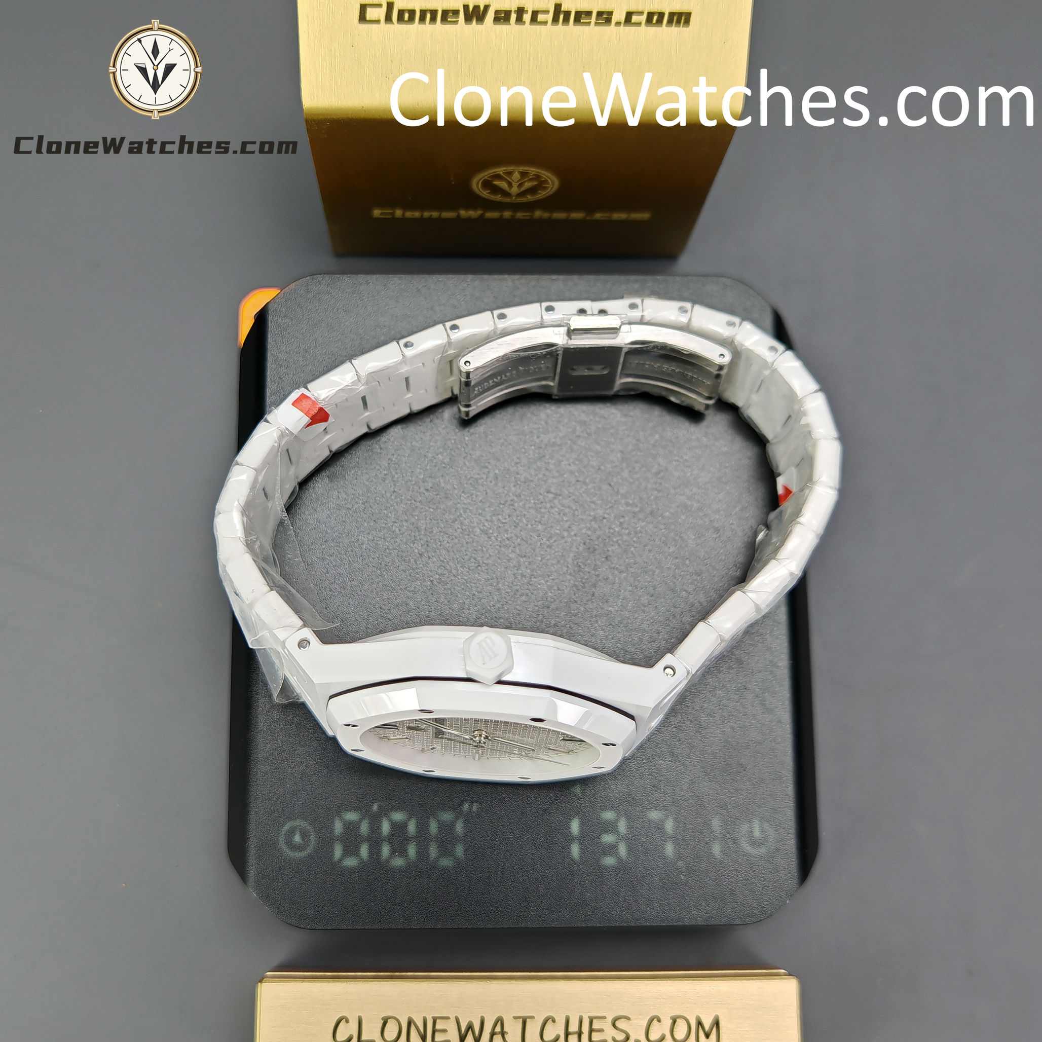 Audemars Piguet Super Clone Watches 1:1 Royal Oak White Ceramic 15500 White Dial 41MM