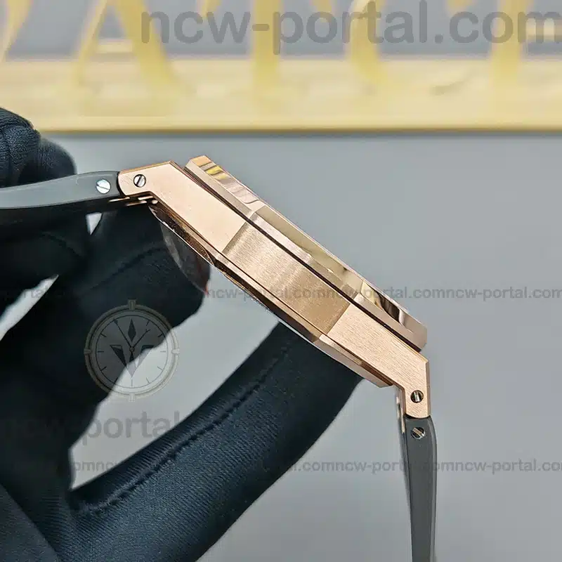 Audemars Piguet Super Clone Watches 1:1 Royal Oak 15510 Rose Gold Black Dial & Black Rubber Strap 41MM