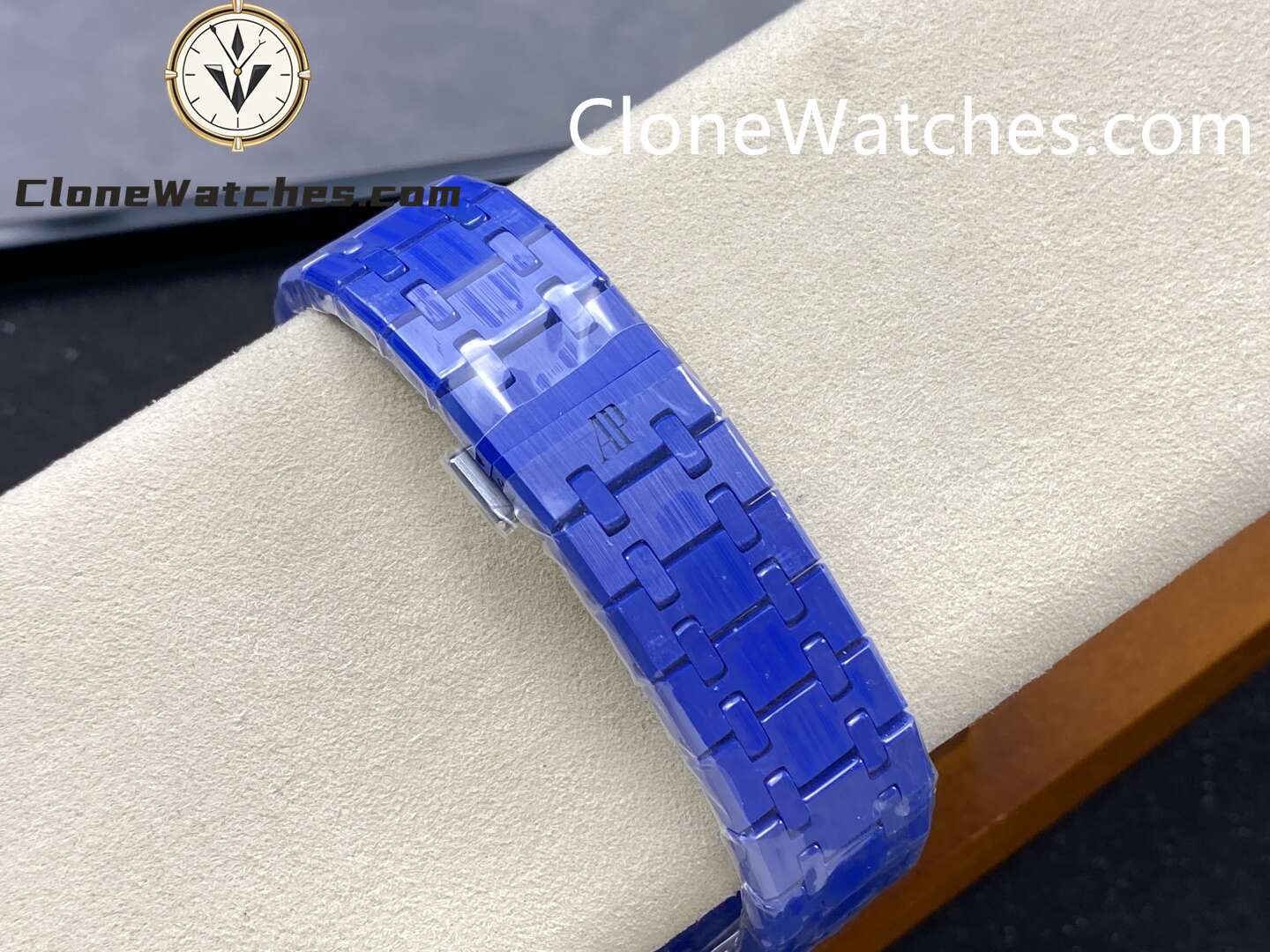 Audemars Piguet Super Clone Watches 1:1 Royal Oak Blue Ceramic 15500 White Dial