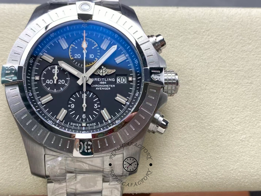Breitling Avenger Automatic Chronograph A13317101B1A1 Replica 45mm Men's Watch